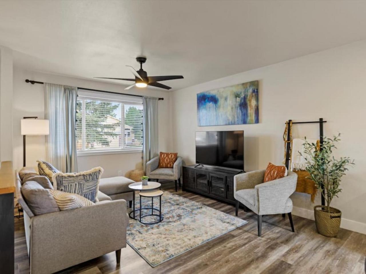 Four-Bedroom House photo 1