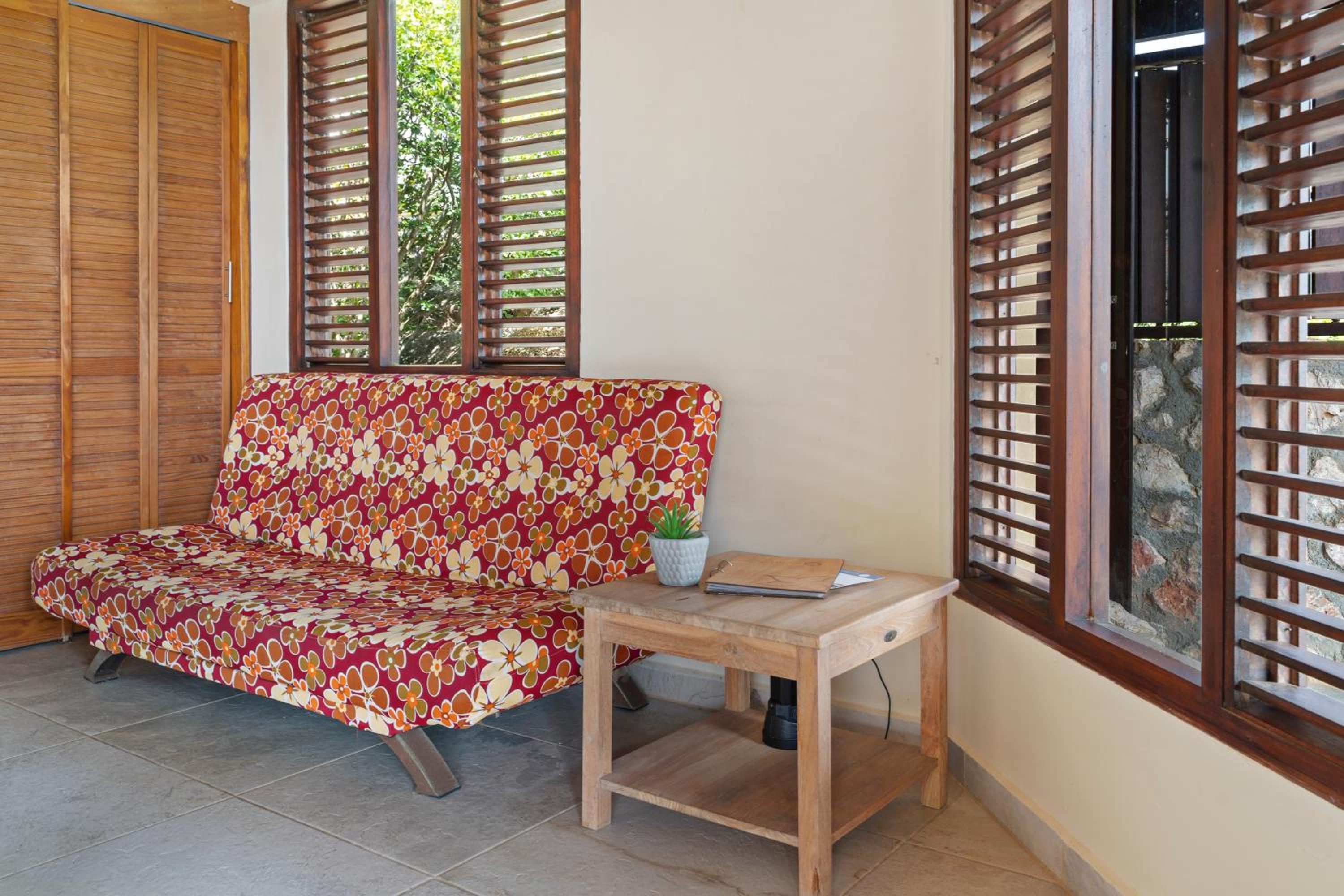 Bungalow photo 2