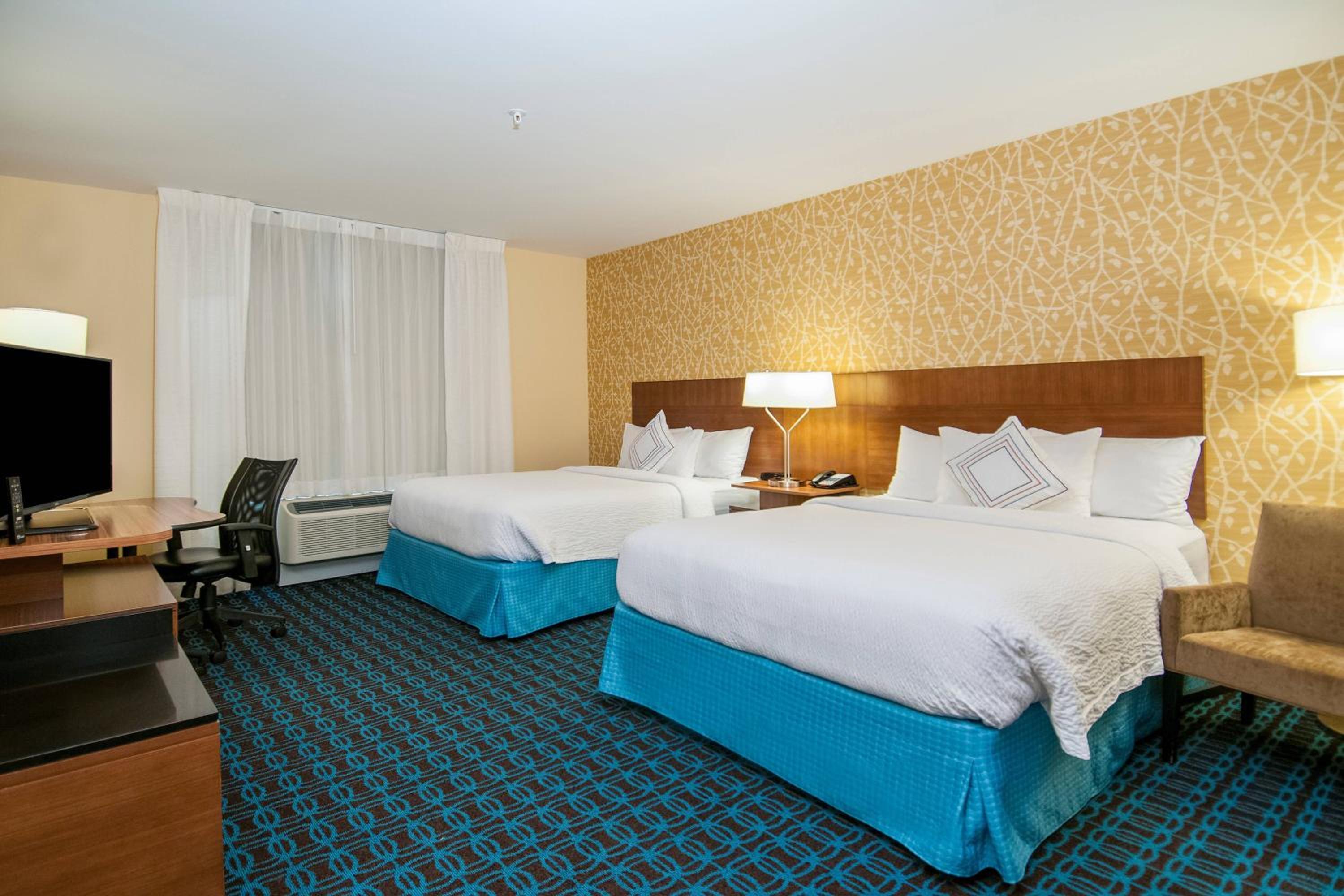 Queen Room with Two Queen Beds and Roll-in Shower - Mobility and Hearing Accessible photo 1