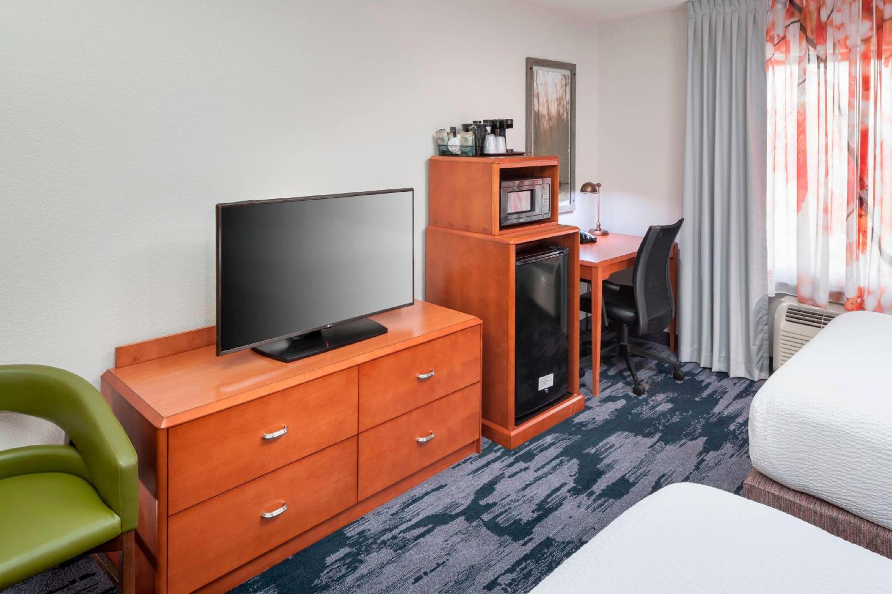 Double Room with Two Double Beds - Photo 4