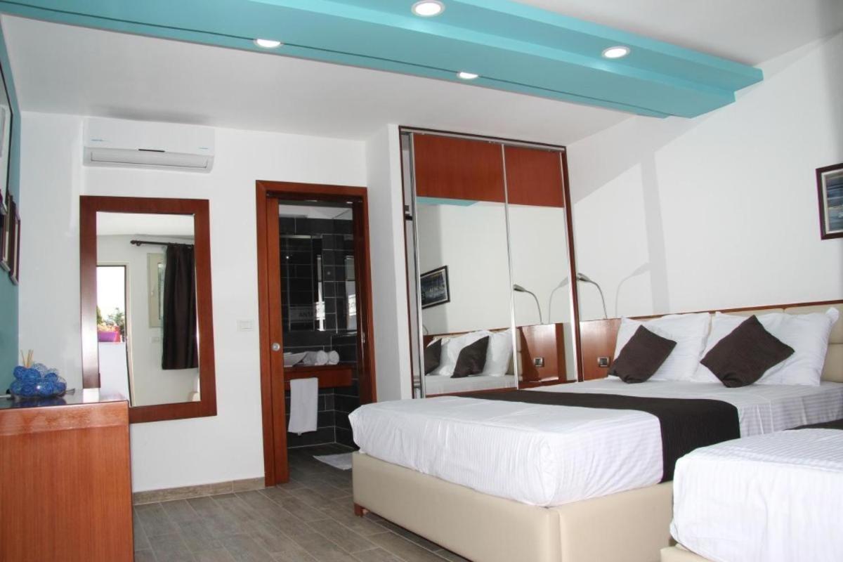 Superior Triple Room photo 2