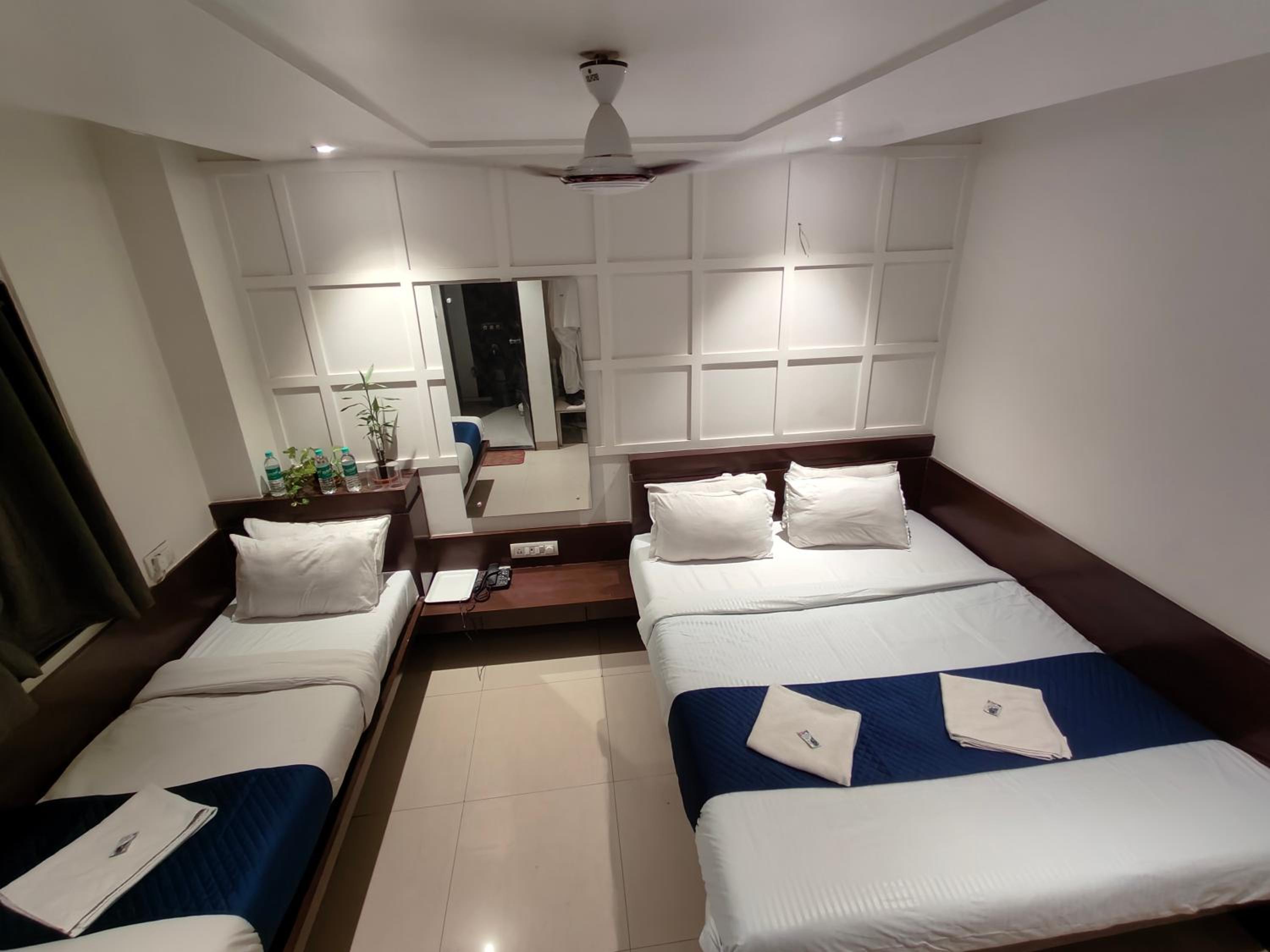 3 Bed Non A/C Room - Photo 6