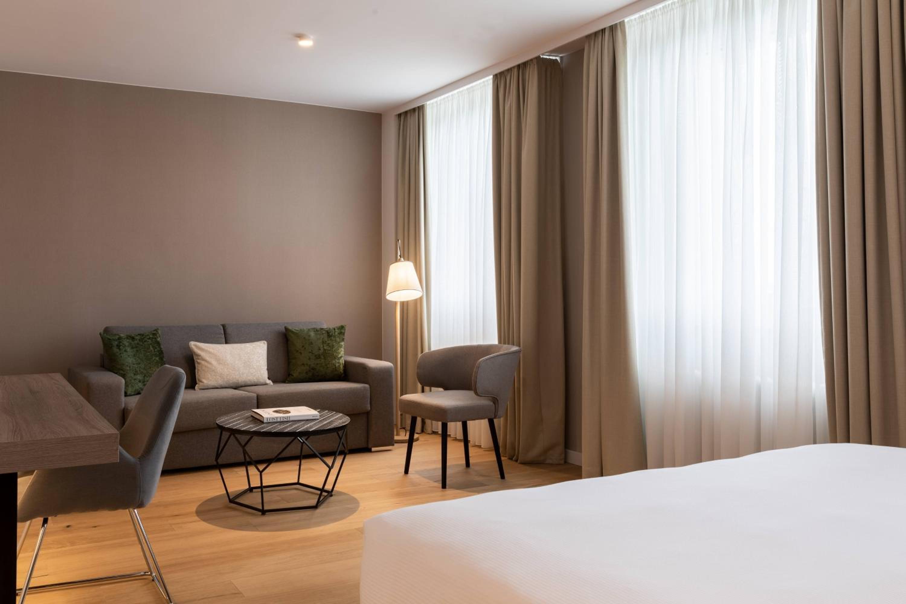 King Suite with Sofa Bed