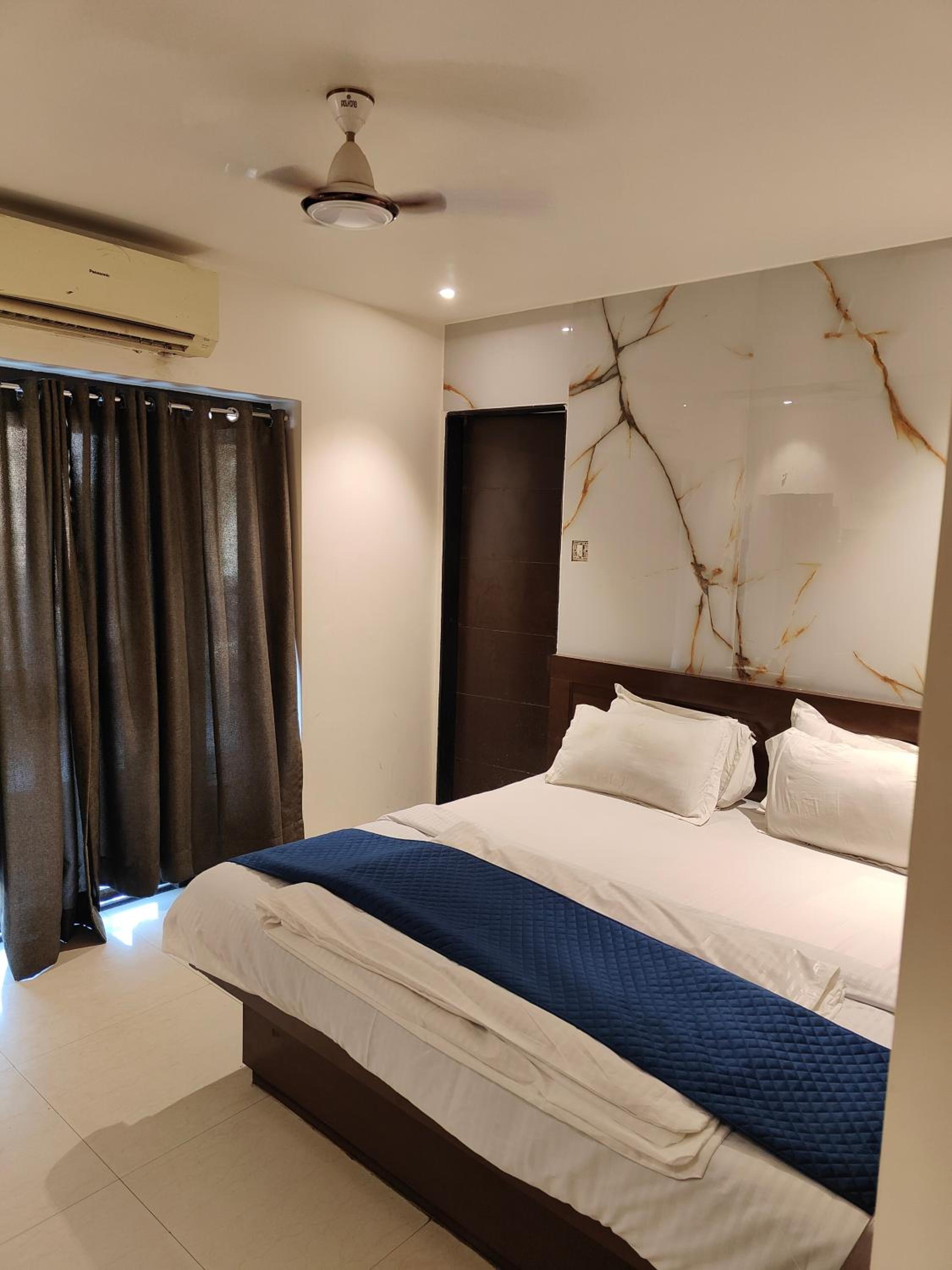 2 Bed Non A/C Room - Photo 10