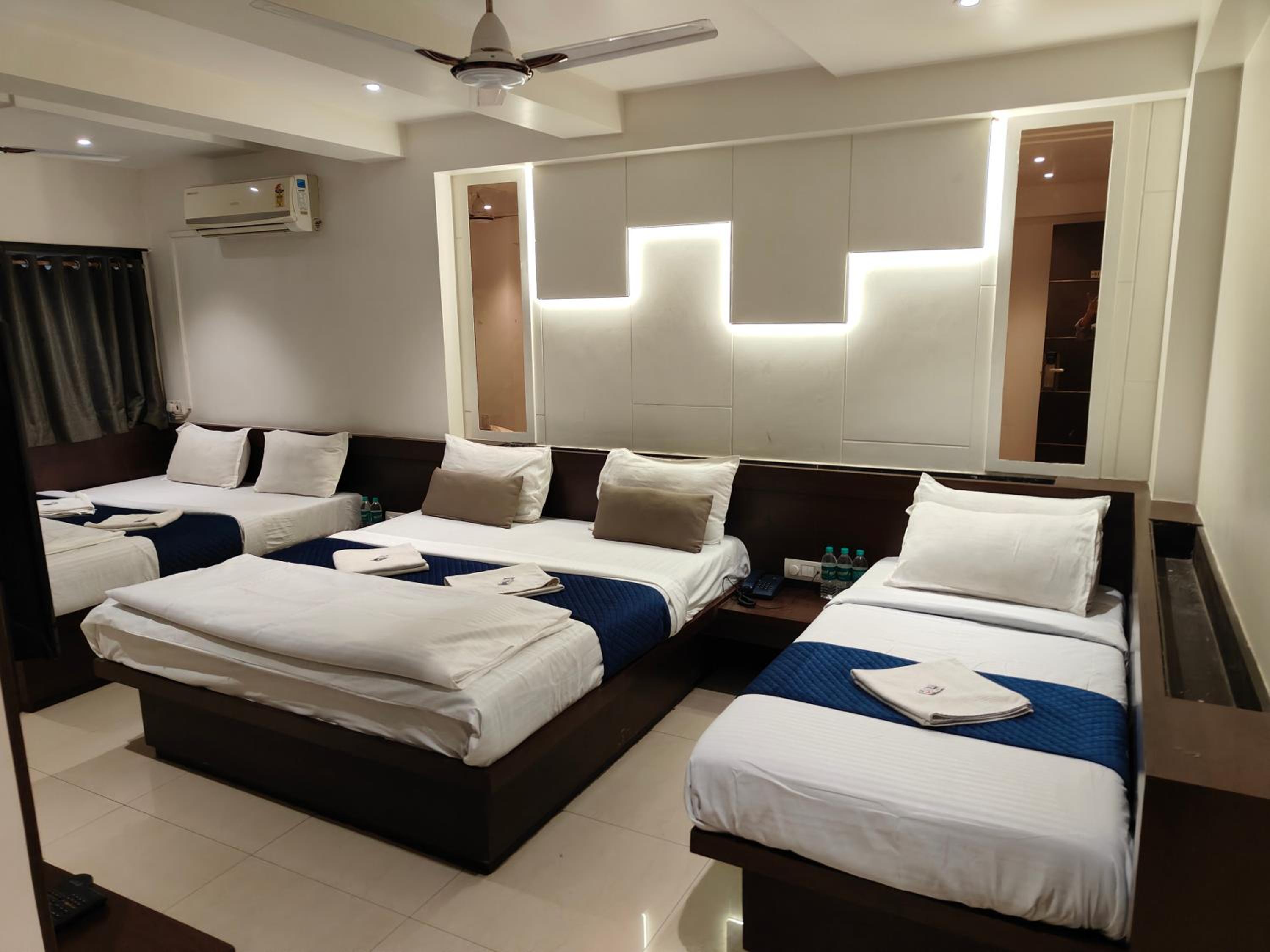5 BED NON A/C ROOM & 2 BATHROOM - Photo 6