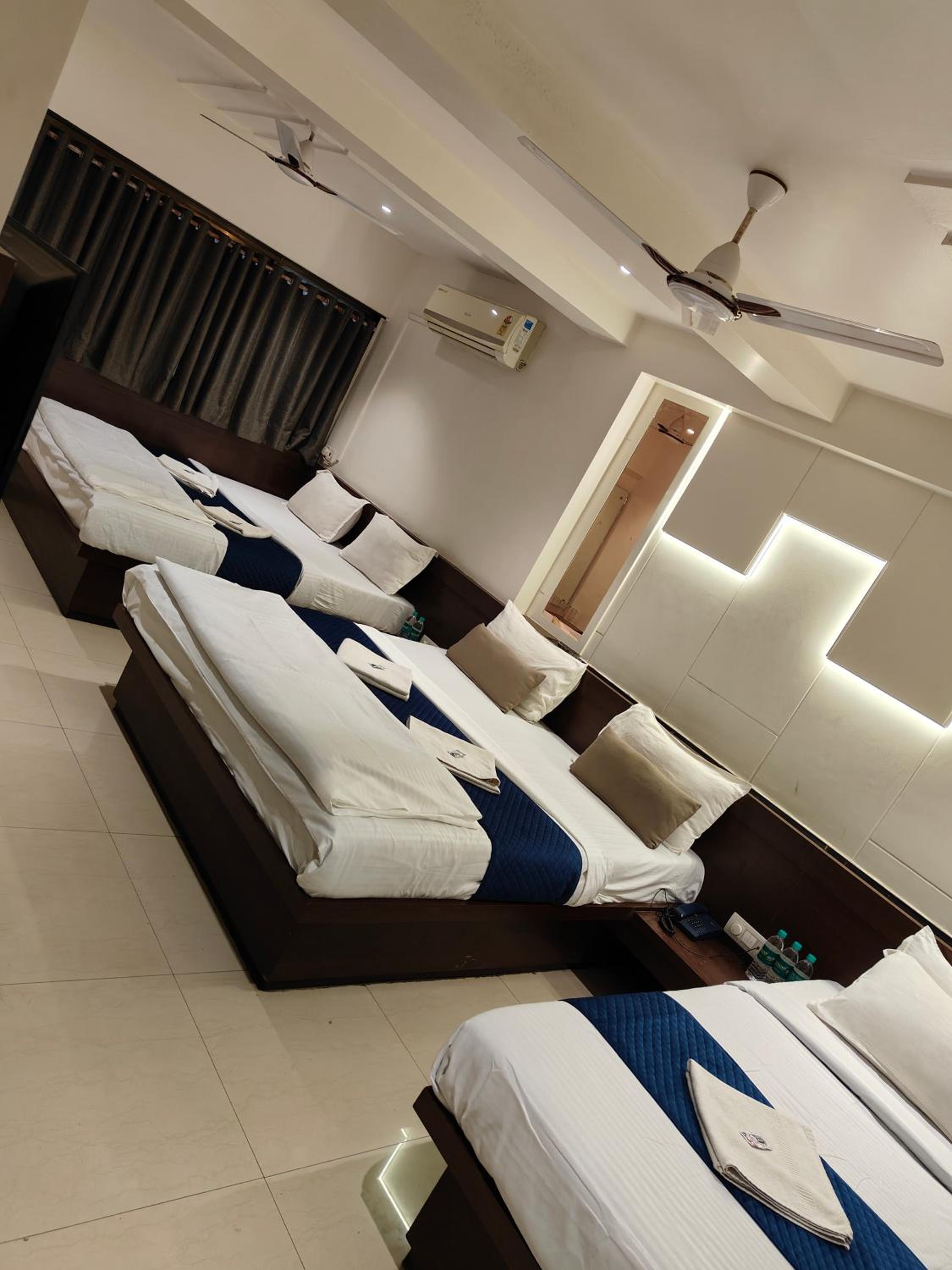 5 BED NON A/C ROOM & 2 BATHROOM - Photo 10