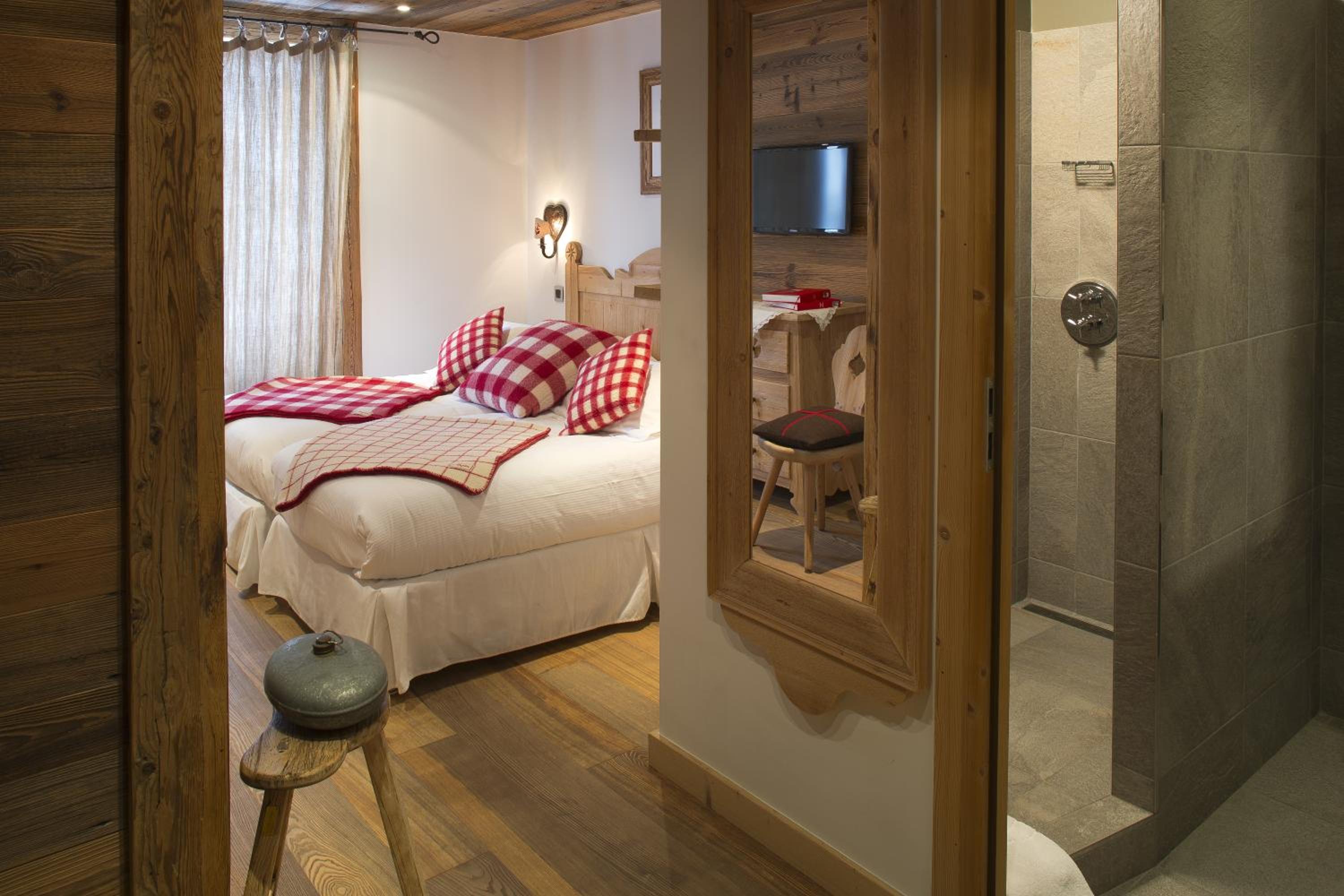 Chambre Signature Brévent avec Accès au Spa Chambre Signature Brévent avec Accès au Spa