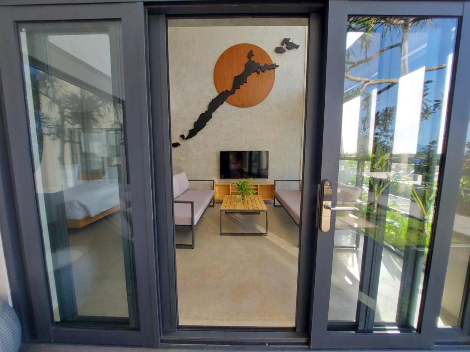 Villa with Sea View - Photo 4