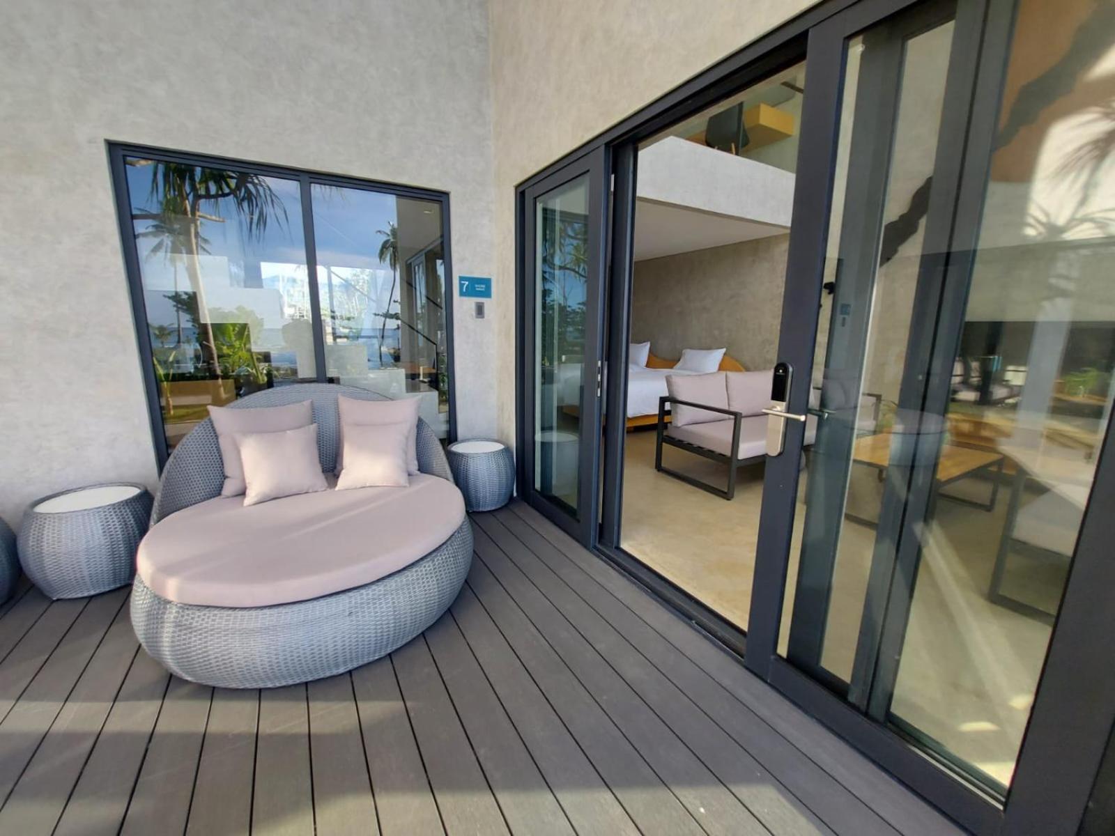 Villa with Sea View - Photo 16