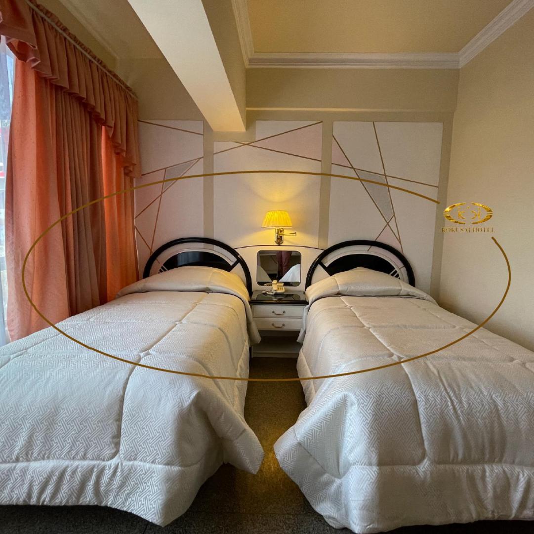 Twin Room with Private Bathroom photo 3