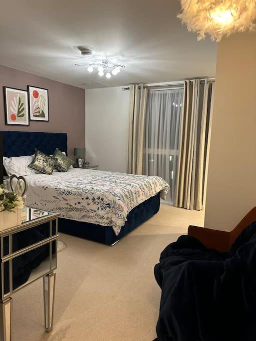 Three-Bedroom Apartment photo 1