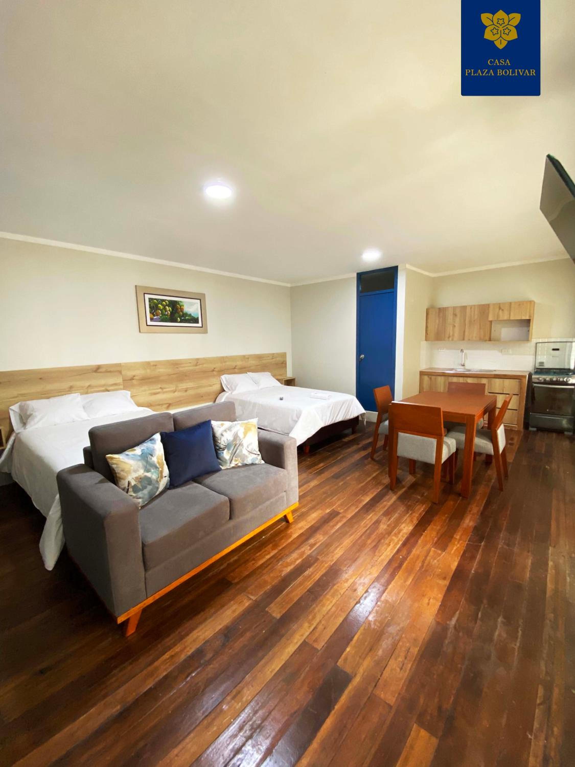 Superior Family Room photo 2