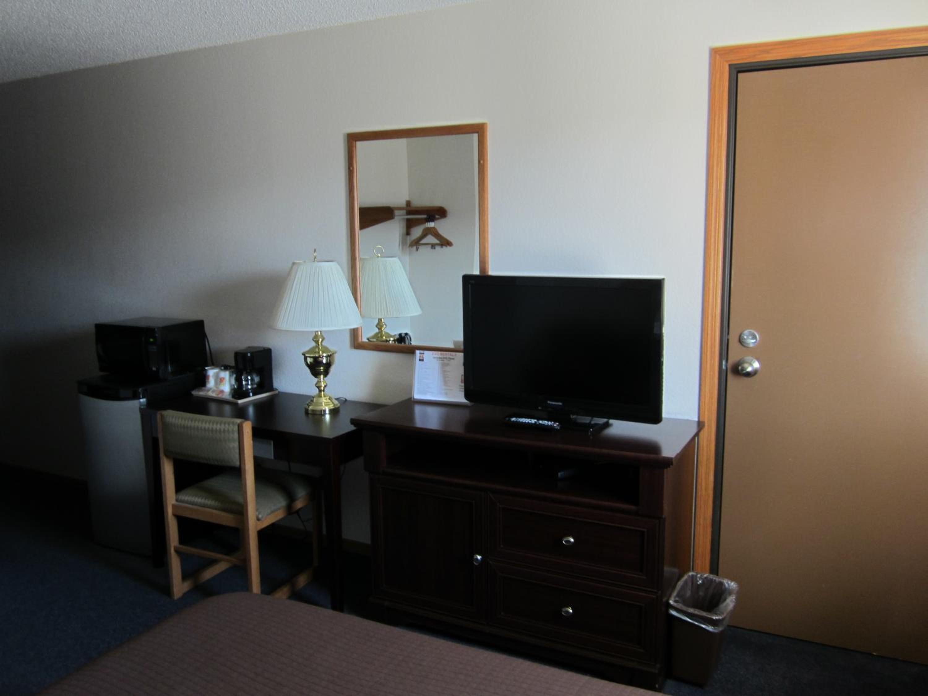 Queen Room - Disability Access/Non-Smoking photo 2