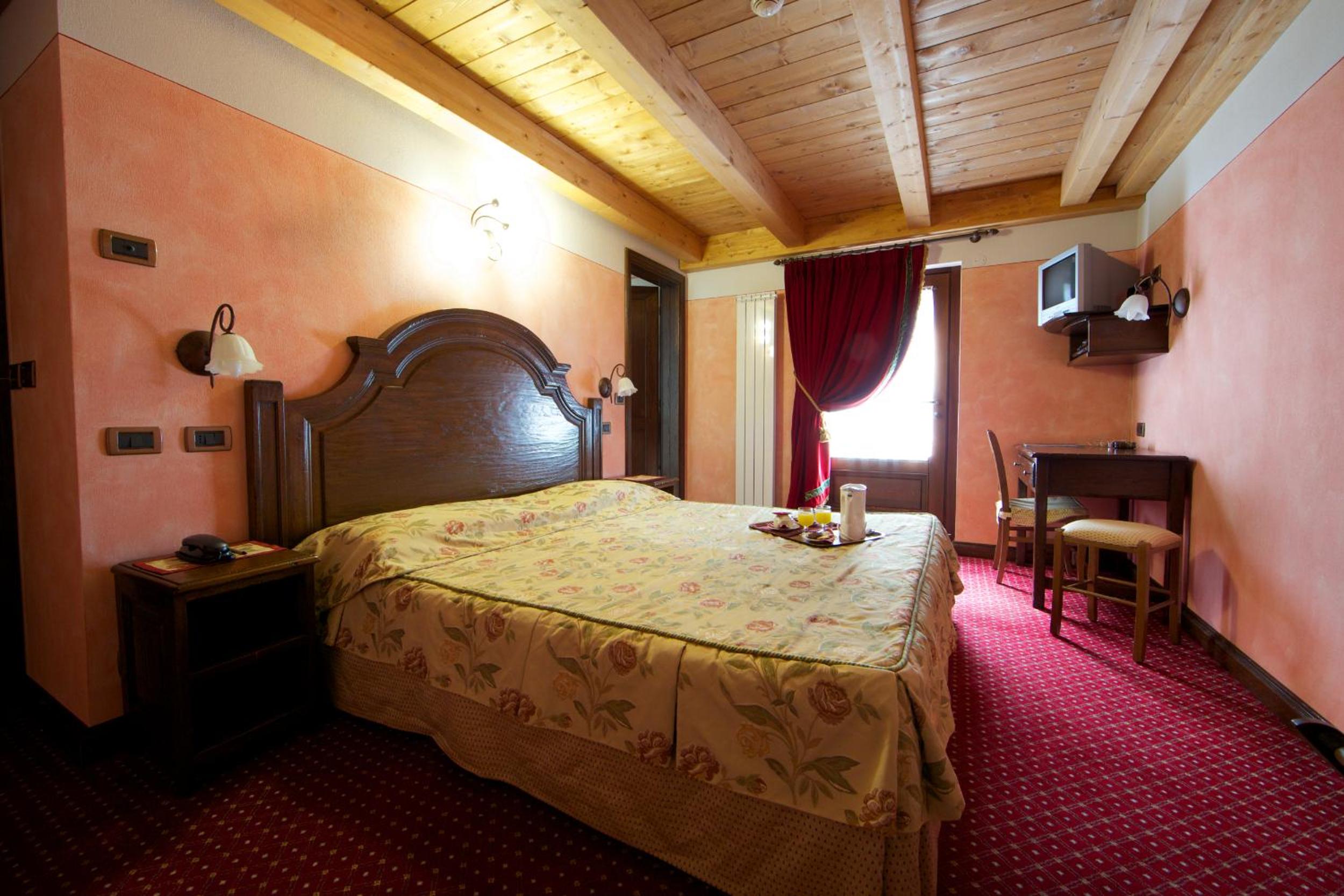 Double or Twin Room - Photo 1