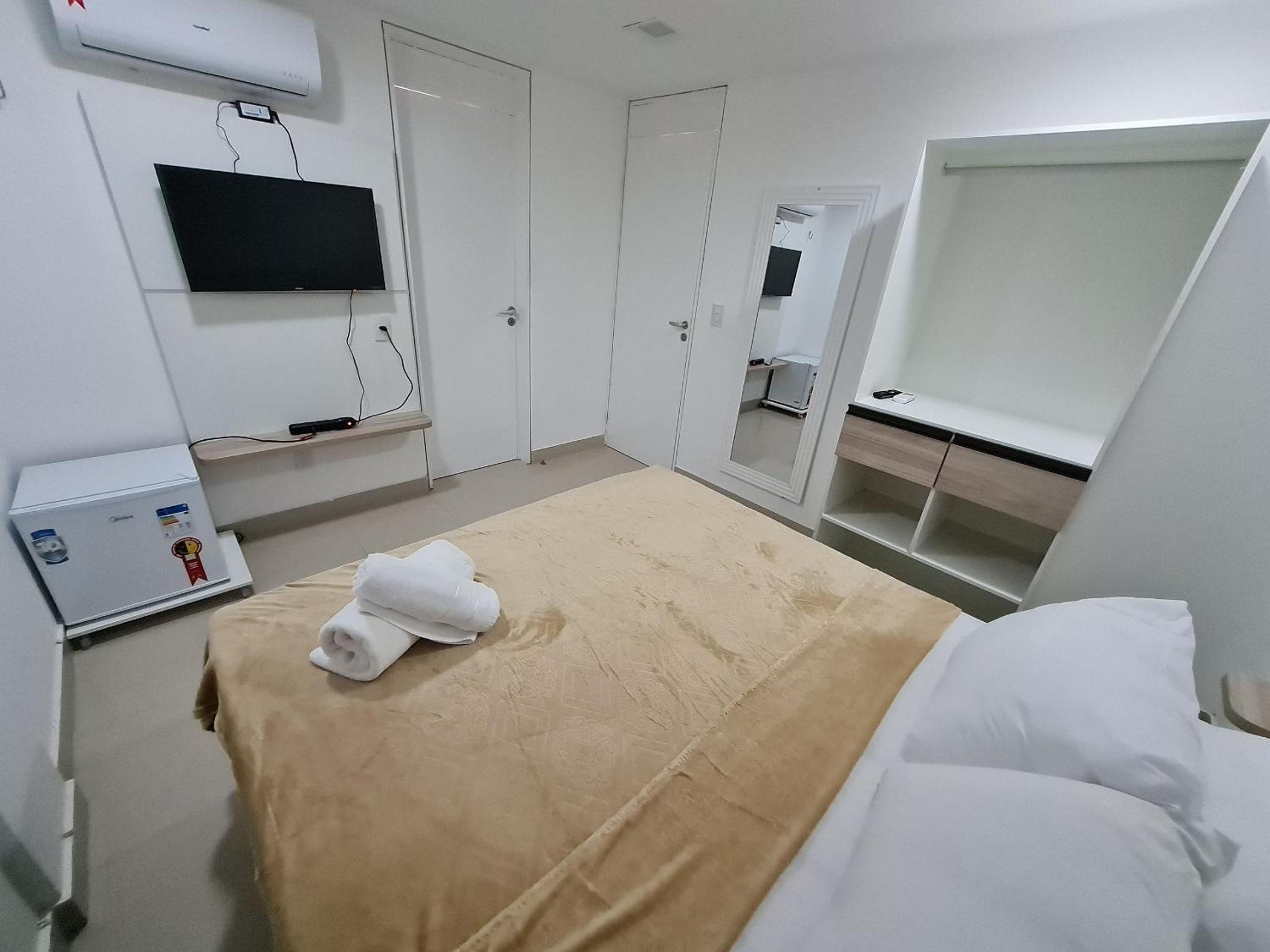Standard Double Room - Photo 2