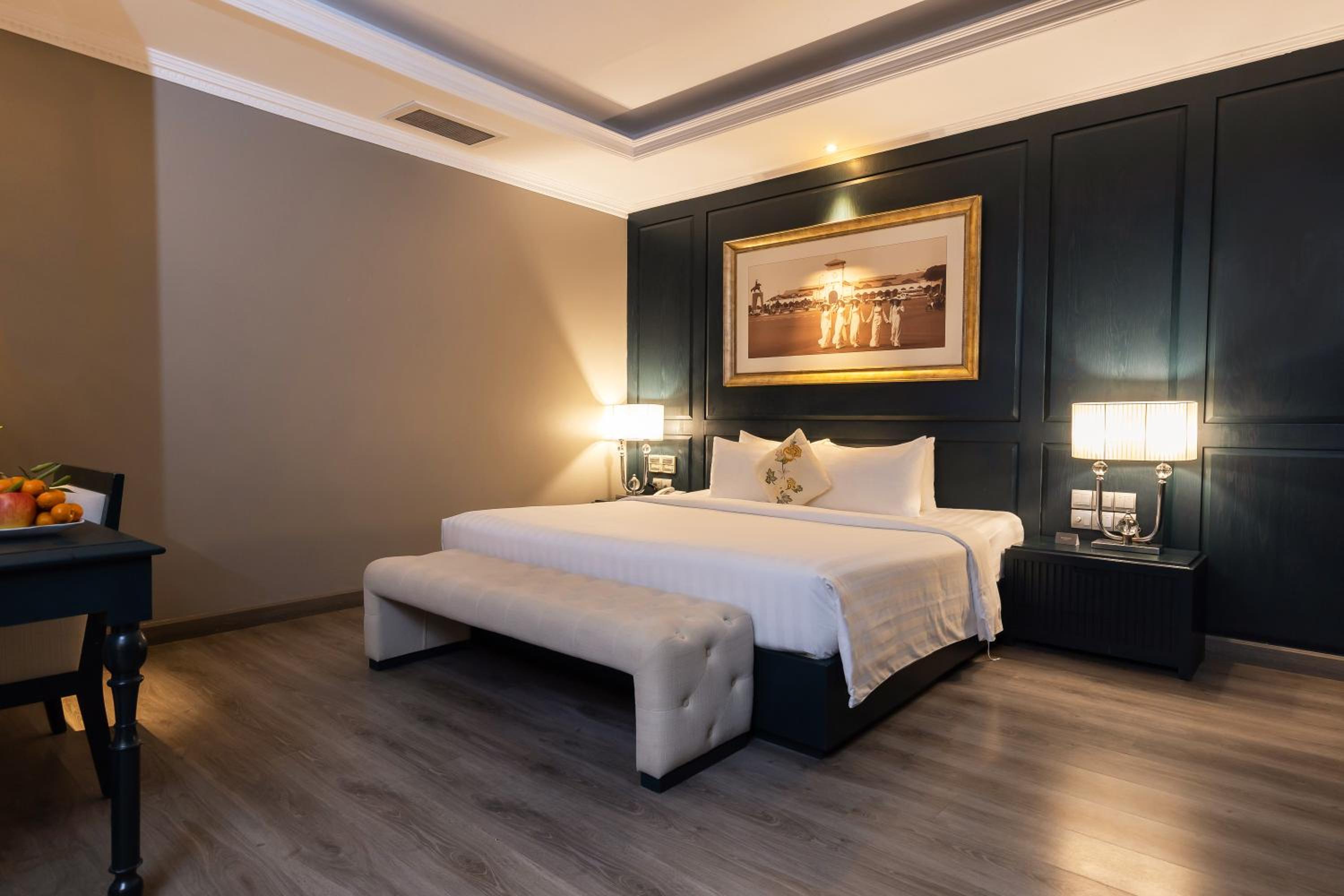 Suite King Bed with Afternoon tea