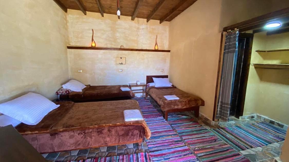 Basic Triple Room - Photo 1