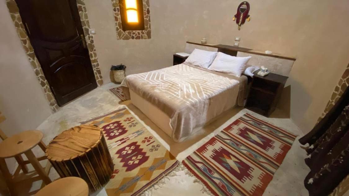 Standard Twin Room - Photo 2