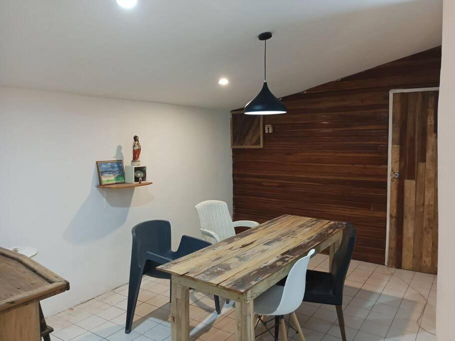 One-Bedroom House photo 2