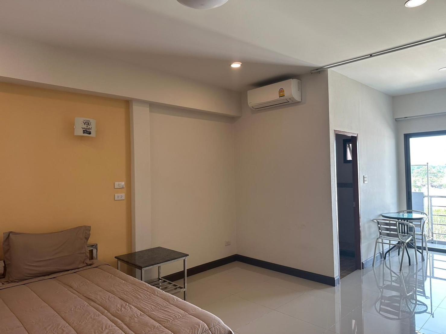 Twin Room - Photo 1