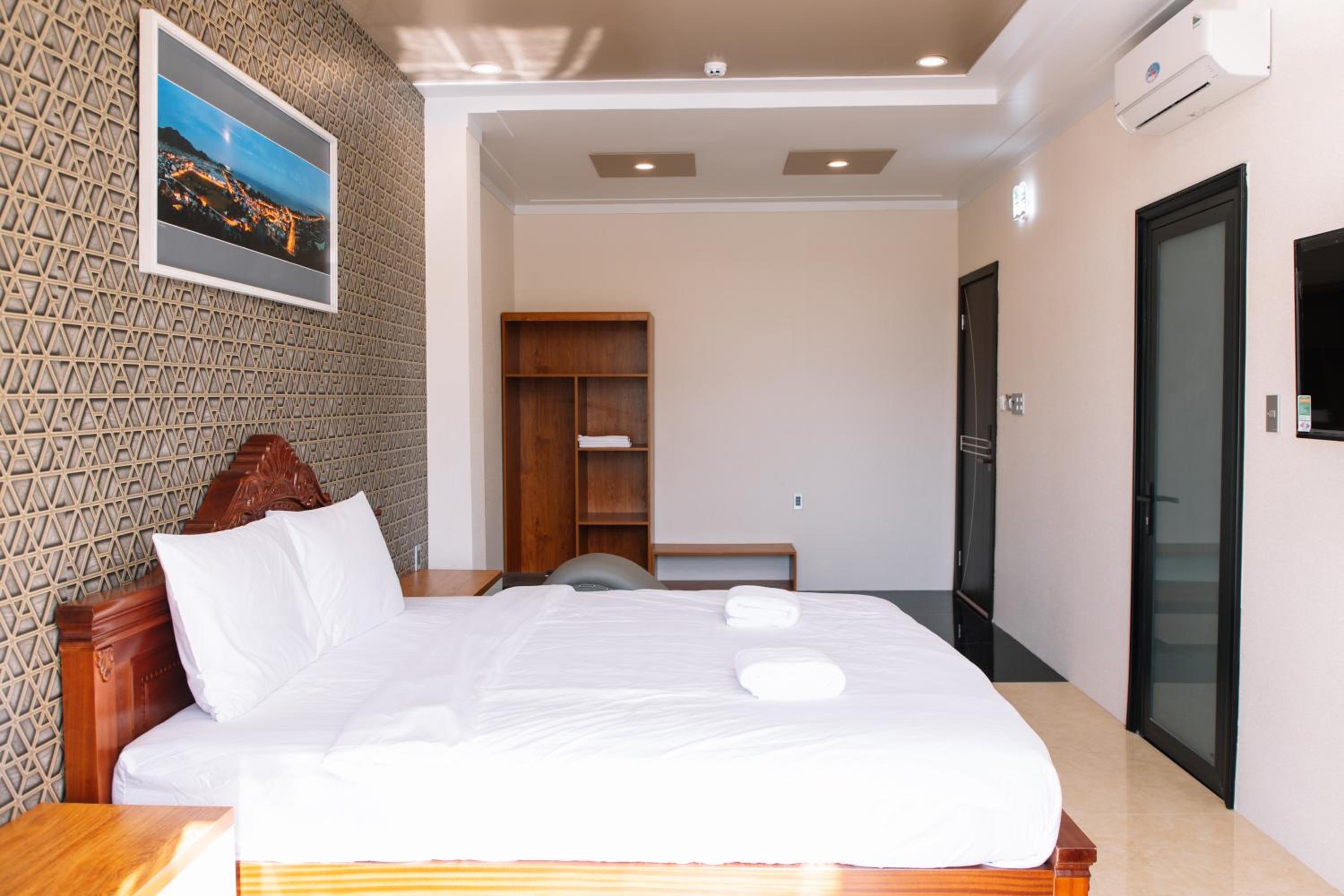 Deluxe Double Room - Photo 1
