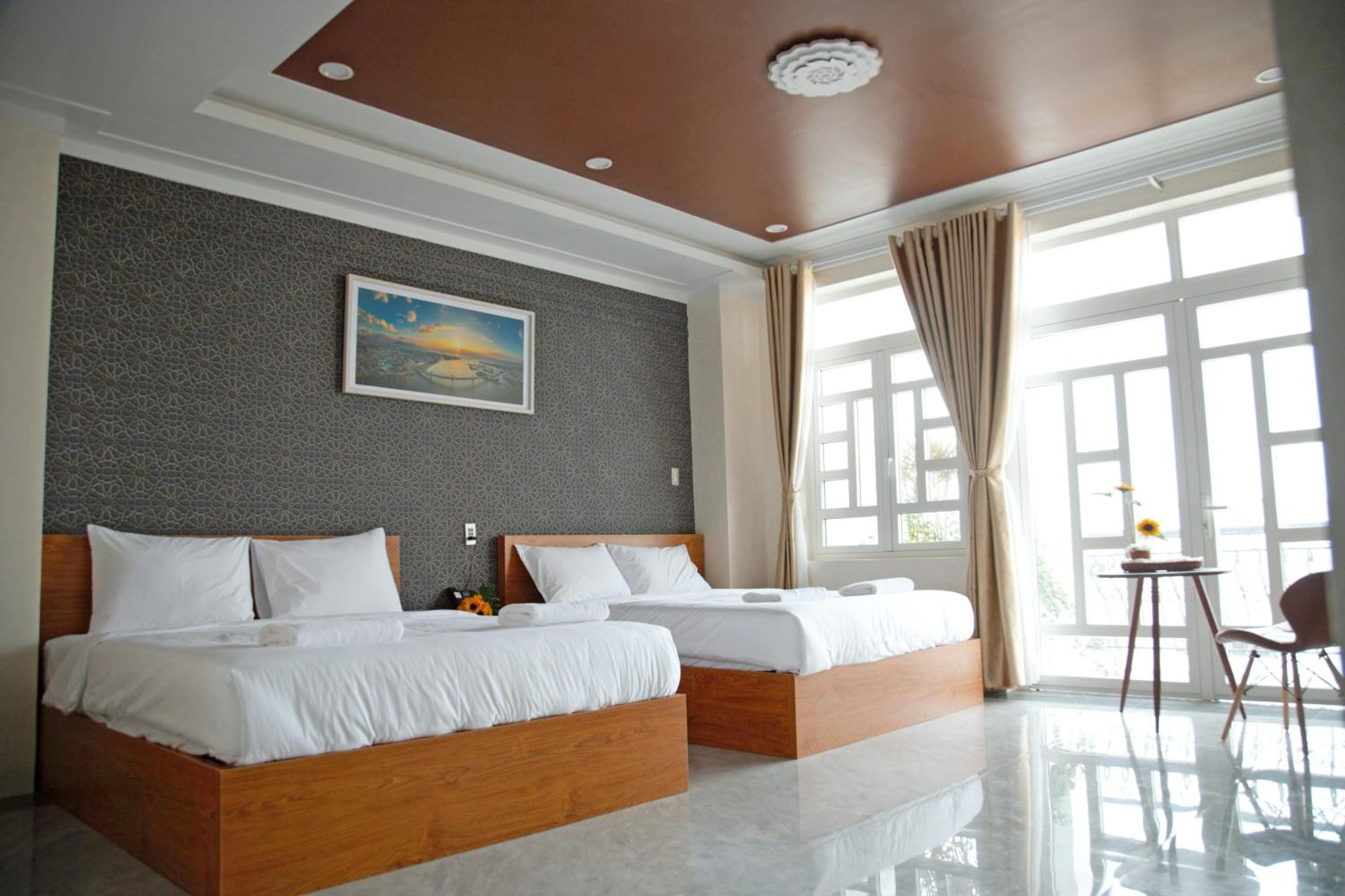Quadruple Room - Photo 9