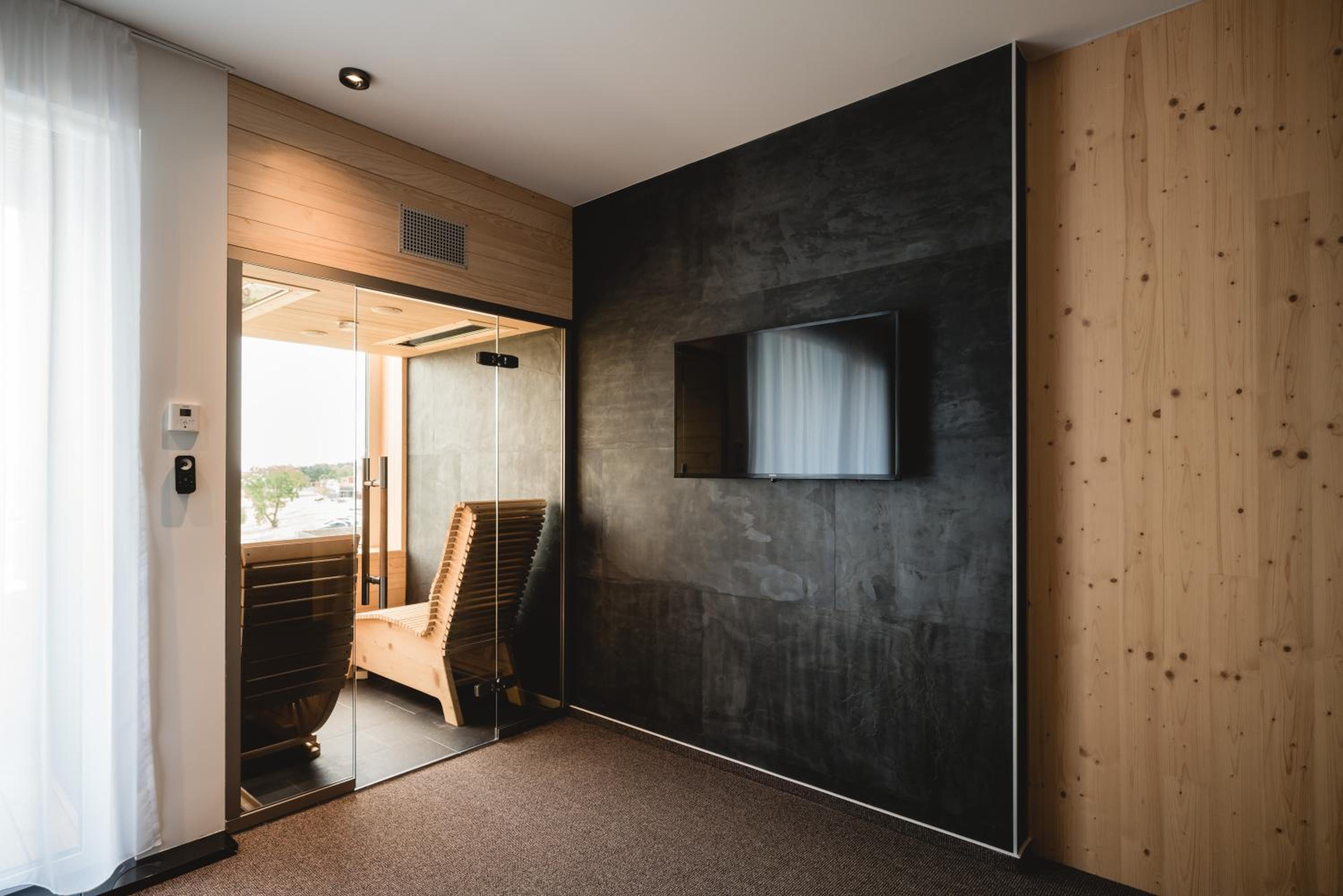 Suite with Sauna photo 3