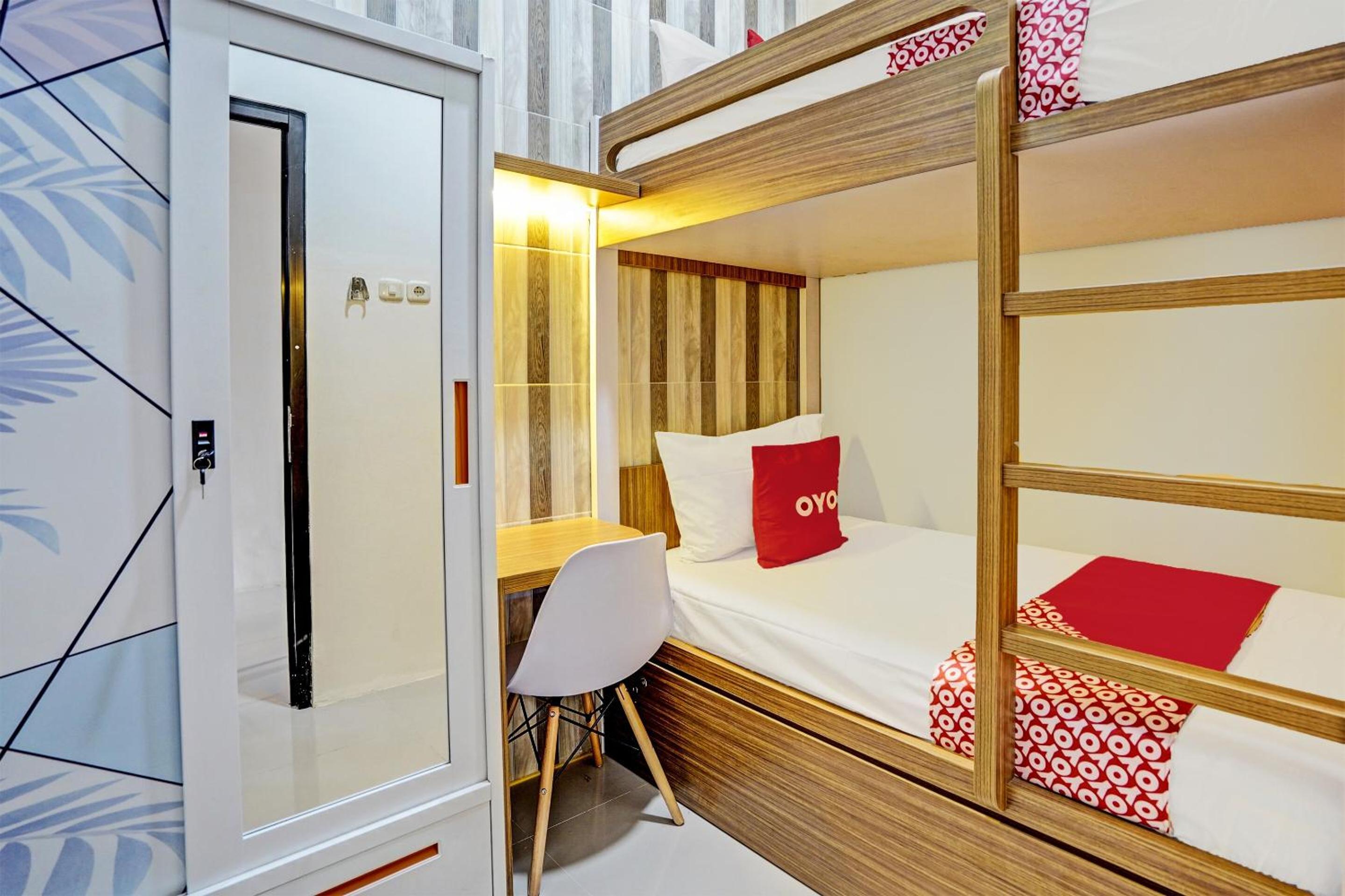 Economy Twin Room