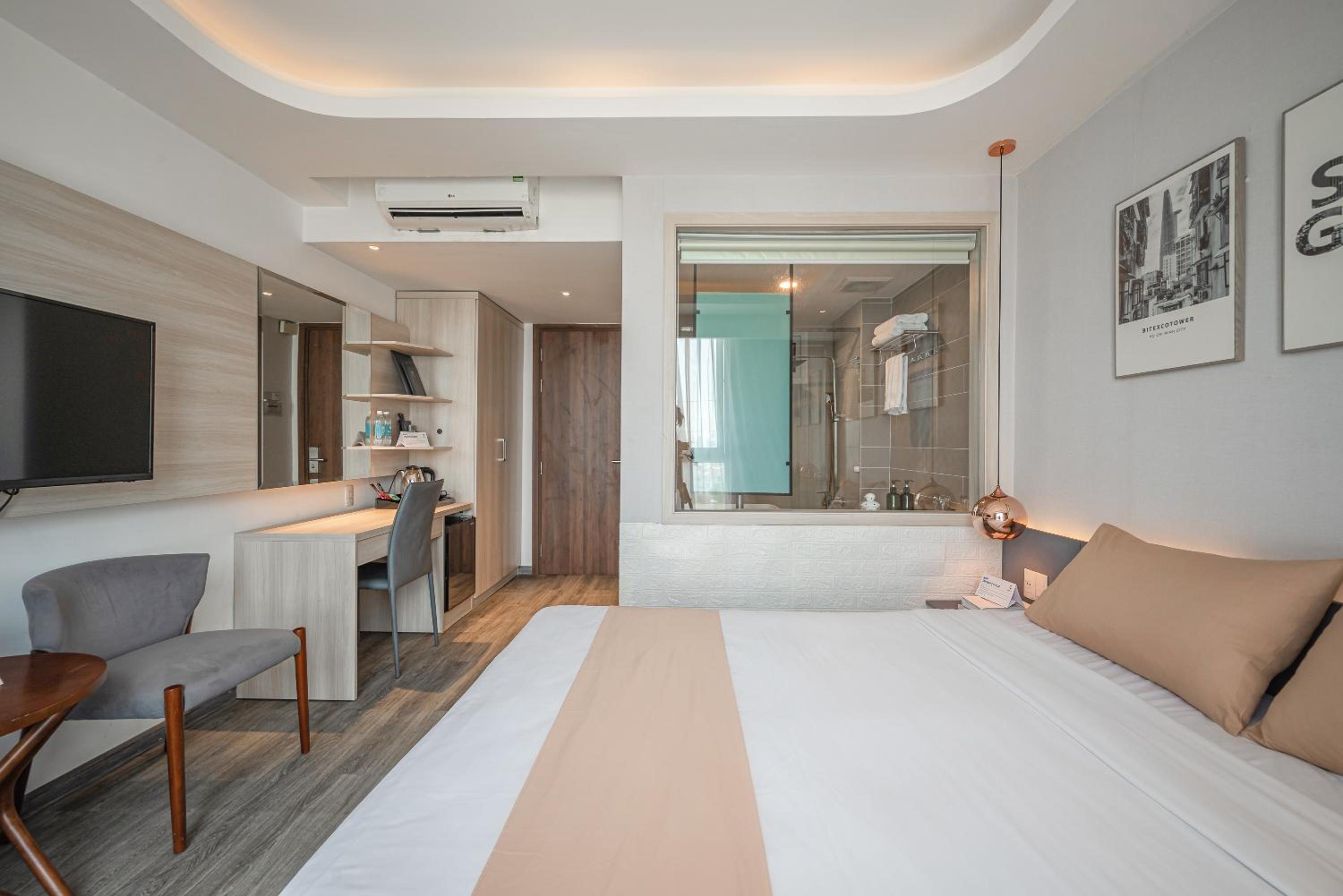 Suite with City View photo 3