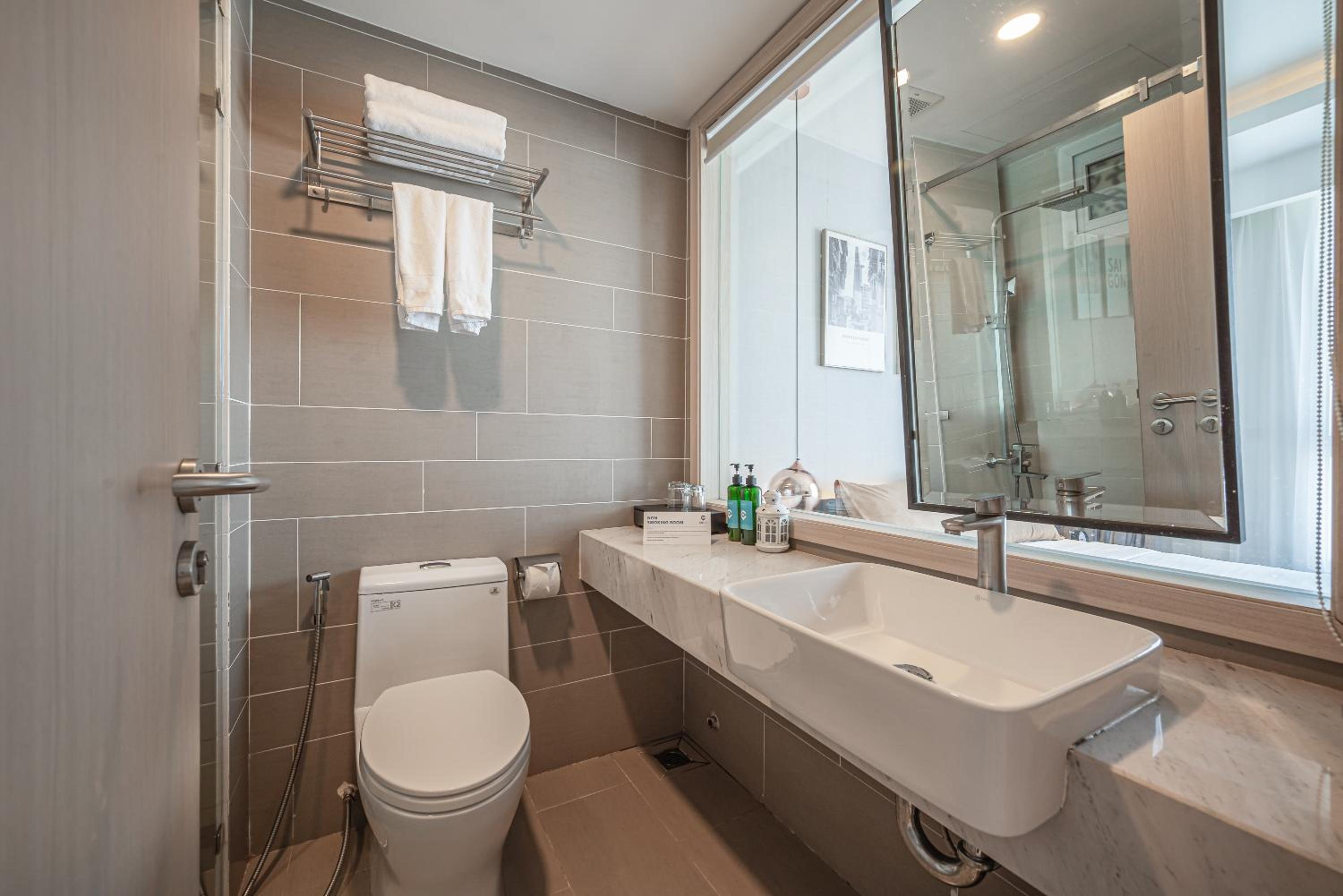 Suite with City View photo 2
