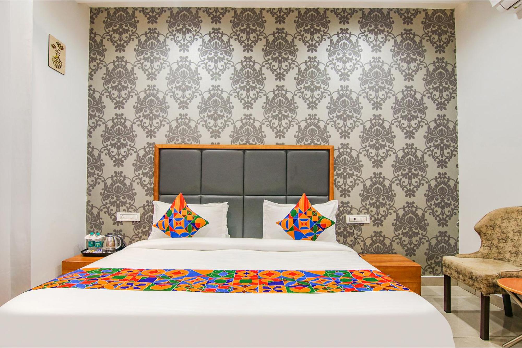 Deluxe Room - Photo 4