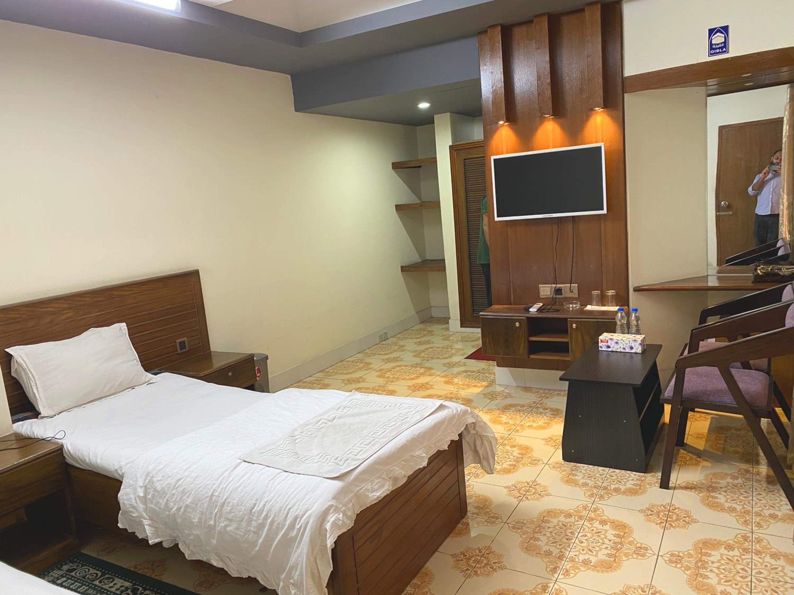 Deluxe Twin Room photo 2