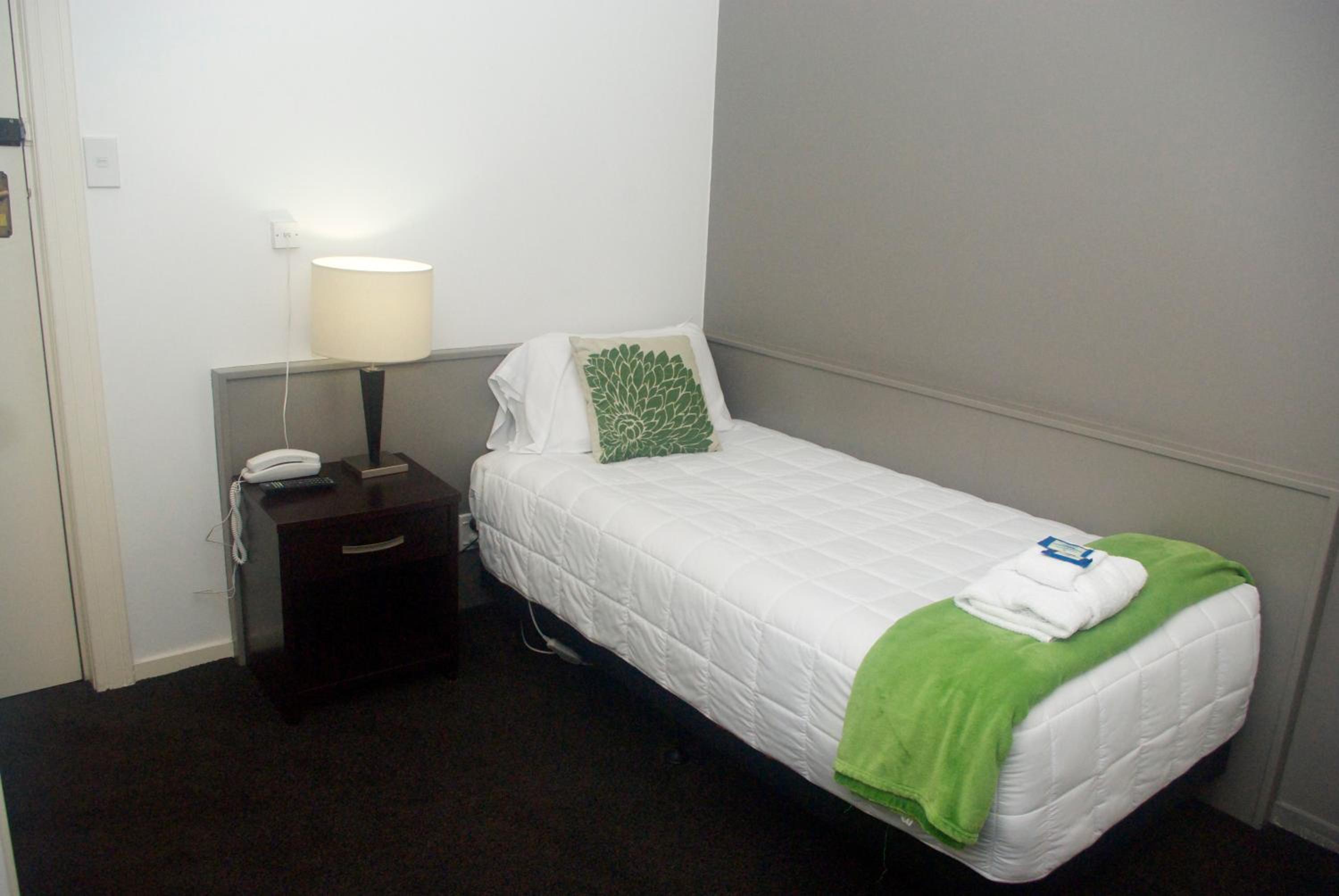 Single Room photo 2