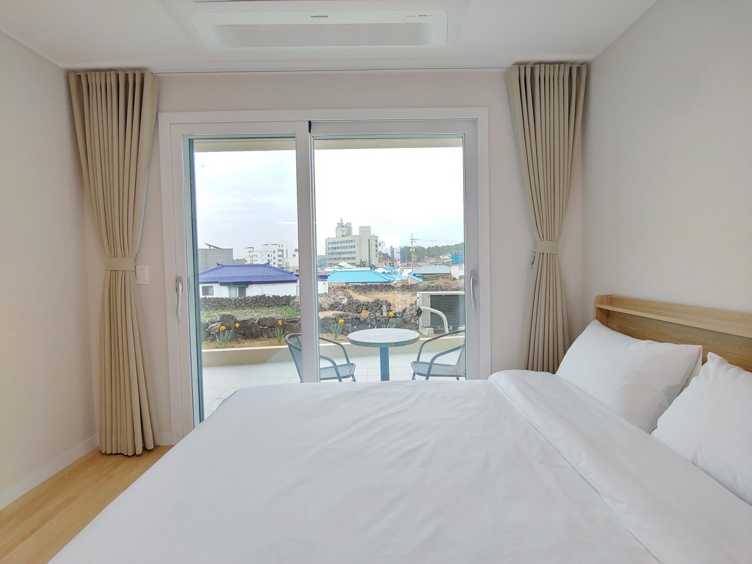 Double Room with Terrace - Photo 6