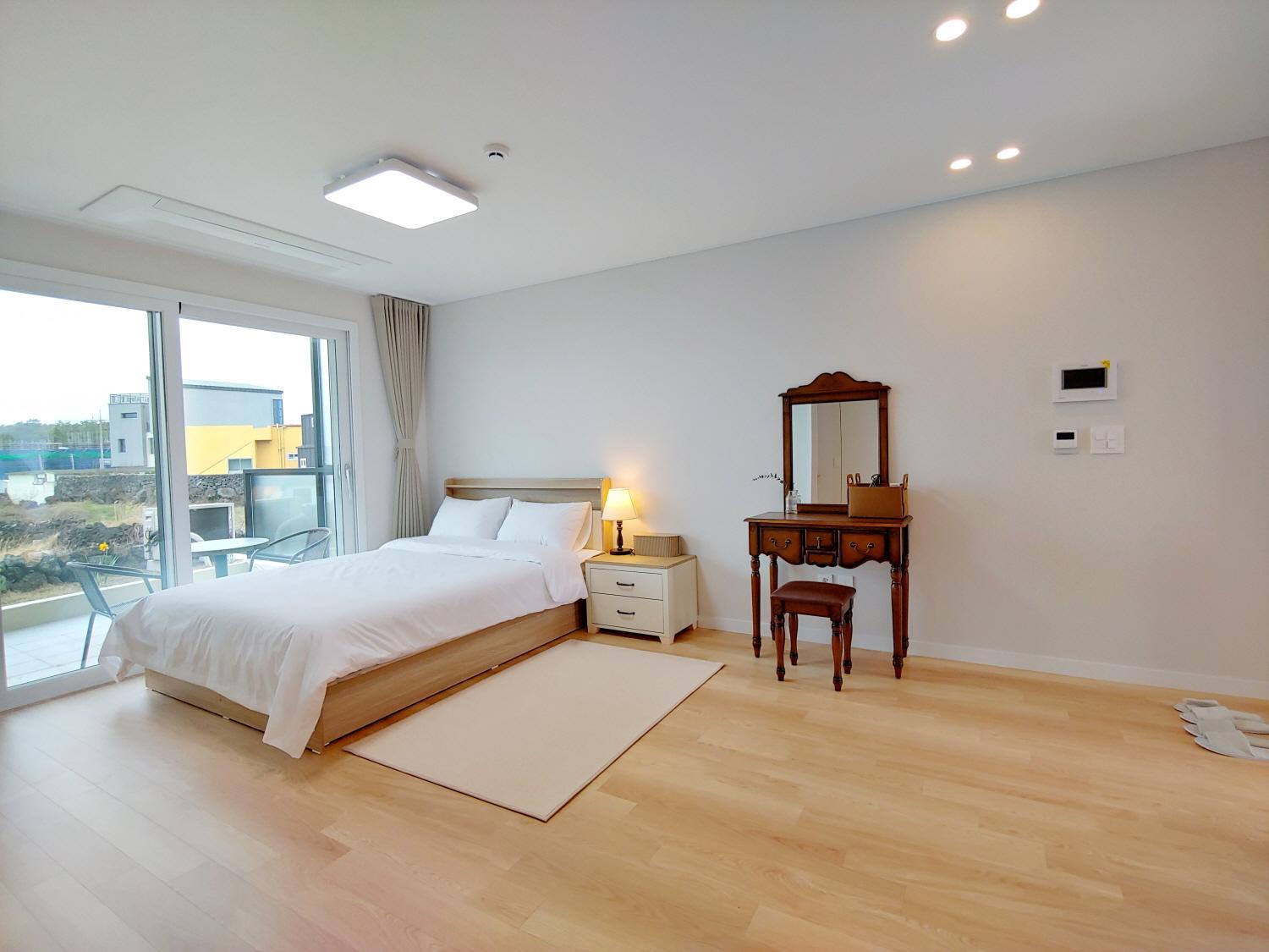 Double Room with Terrace - Photo 1