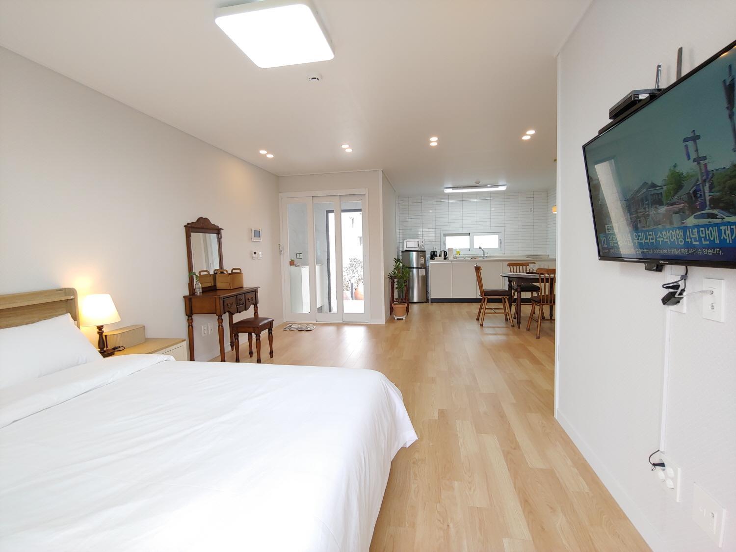 Double Room with Terrace - Photo 18