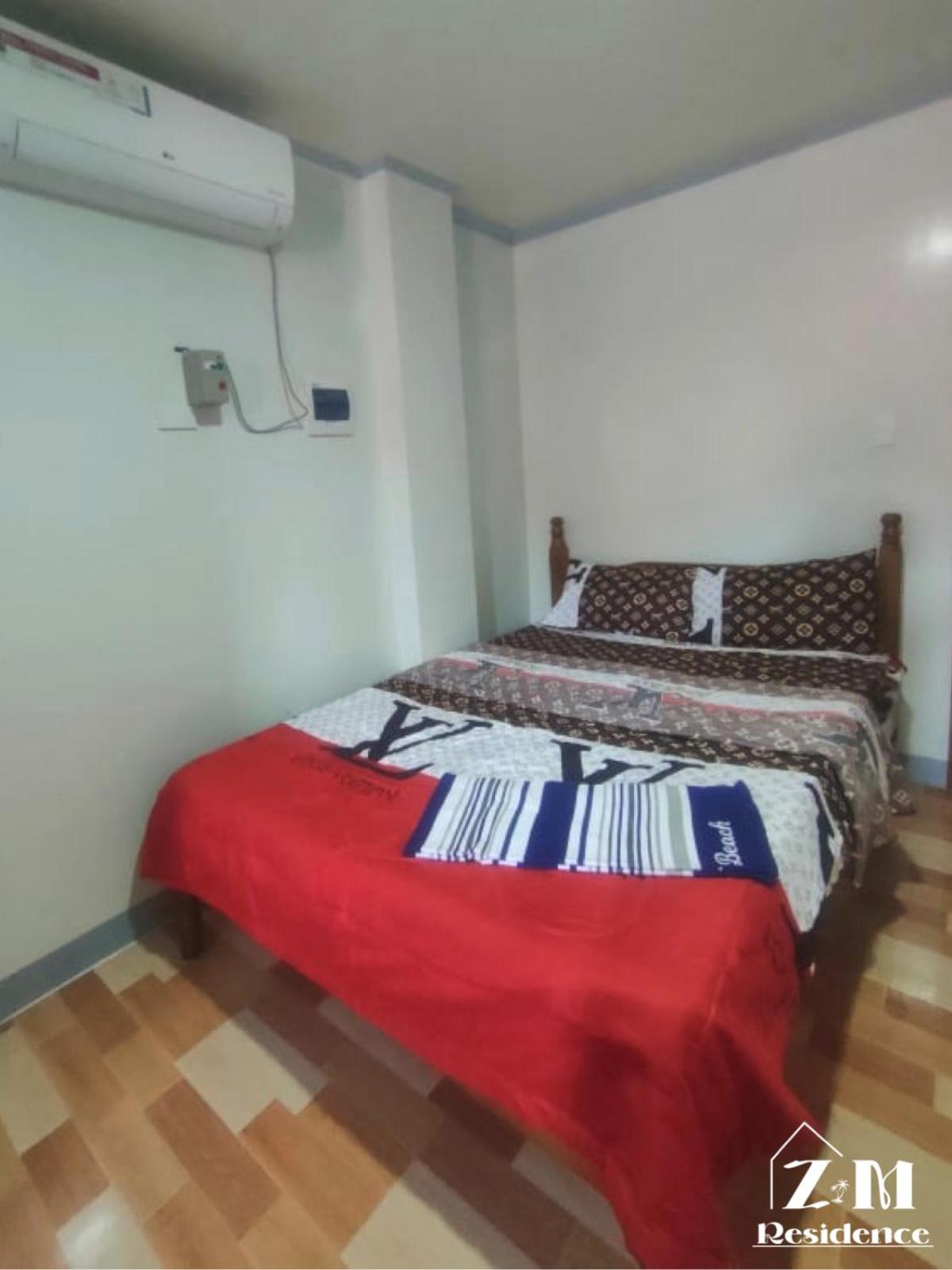 One-Bedroom Apartment - Photo 4