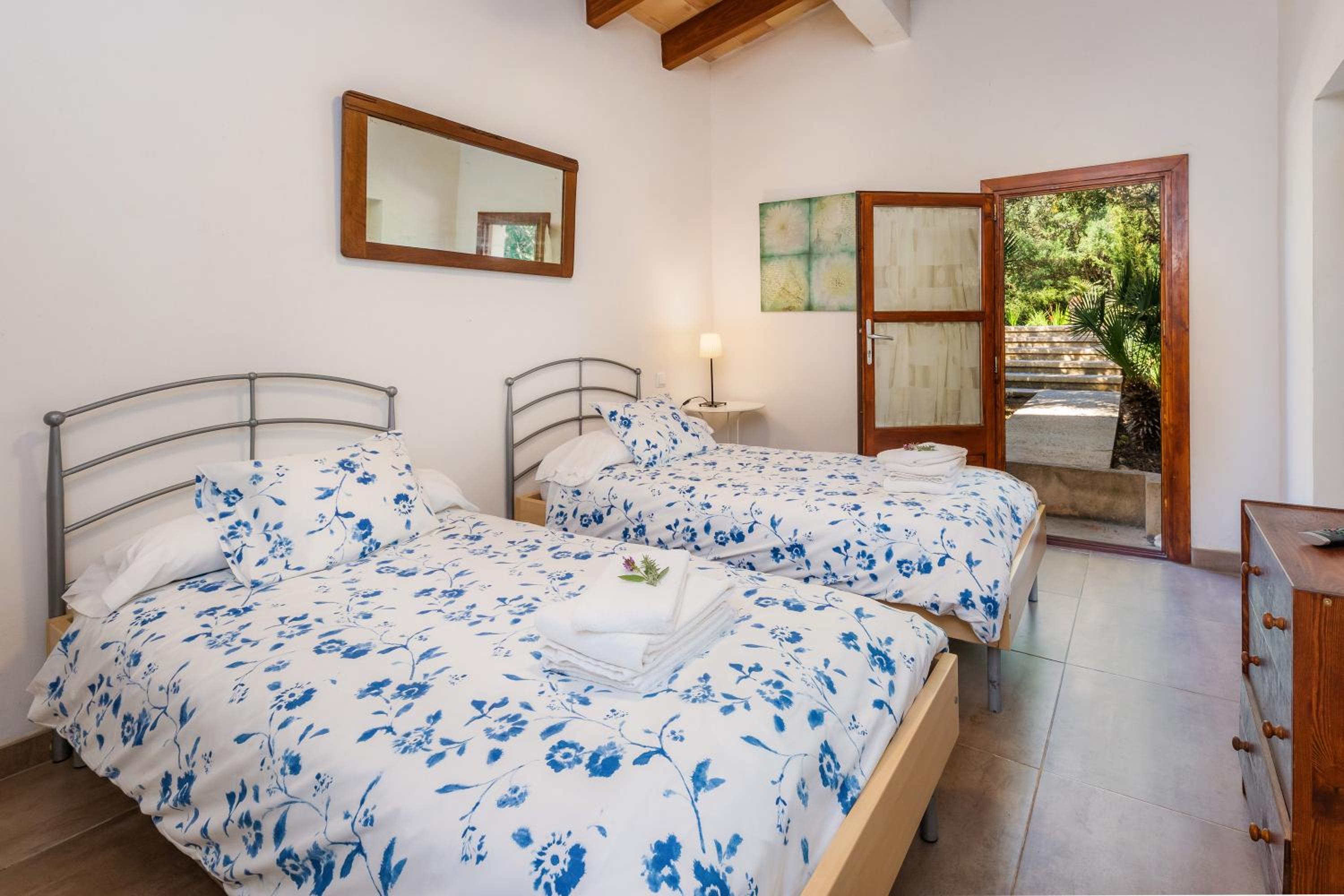 Villa with Sea View photo 2