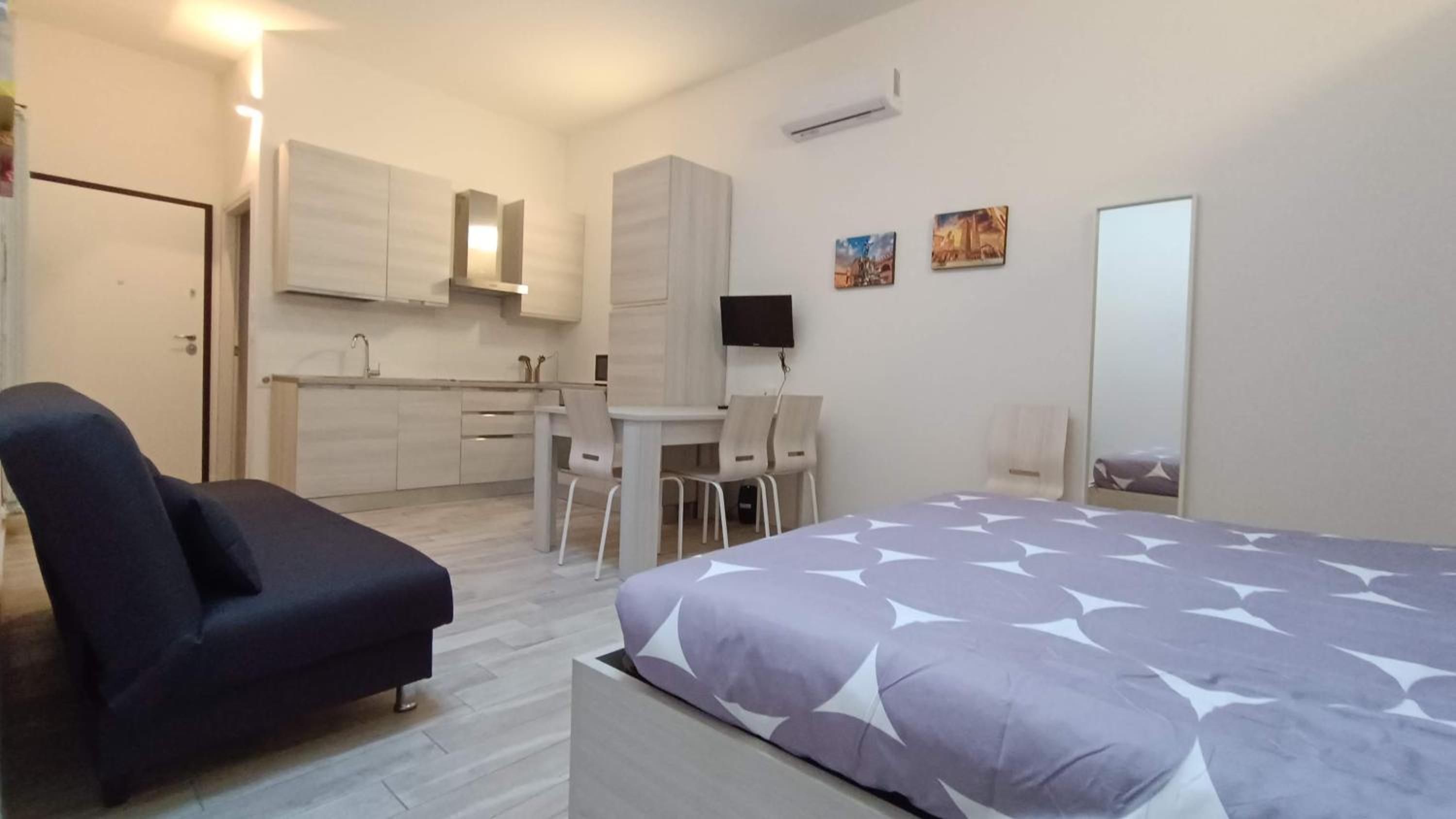 One-Bedroom Apartment
