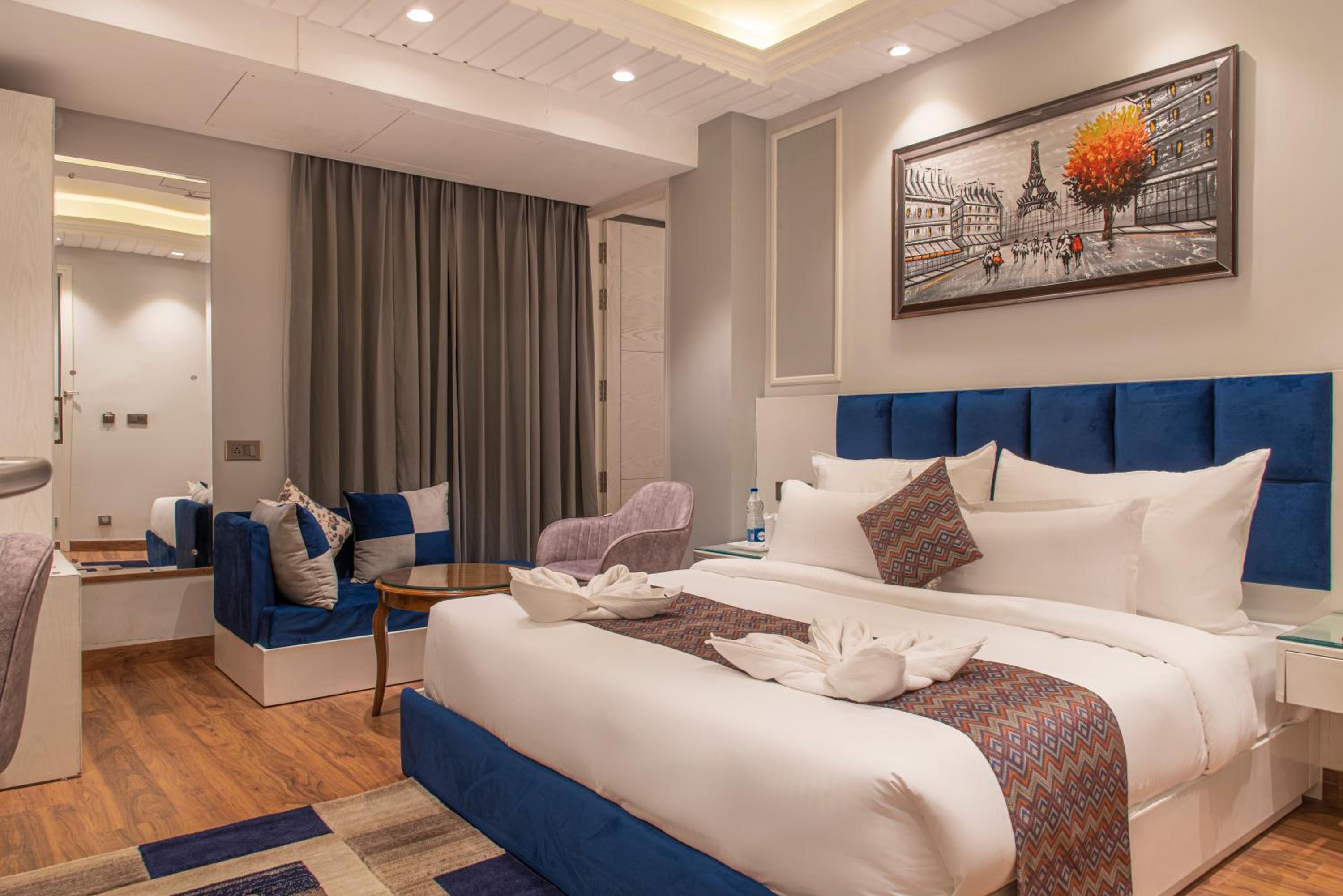 Deluxe Room - Photo 1