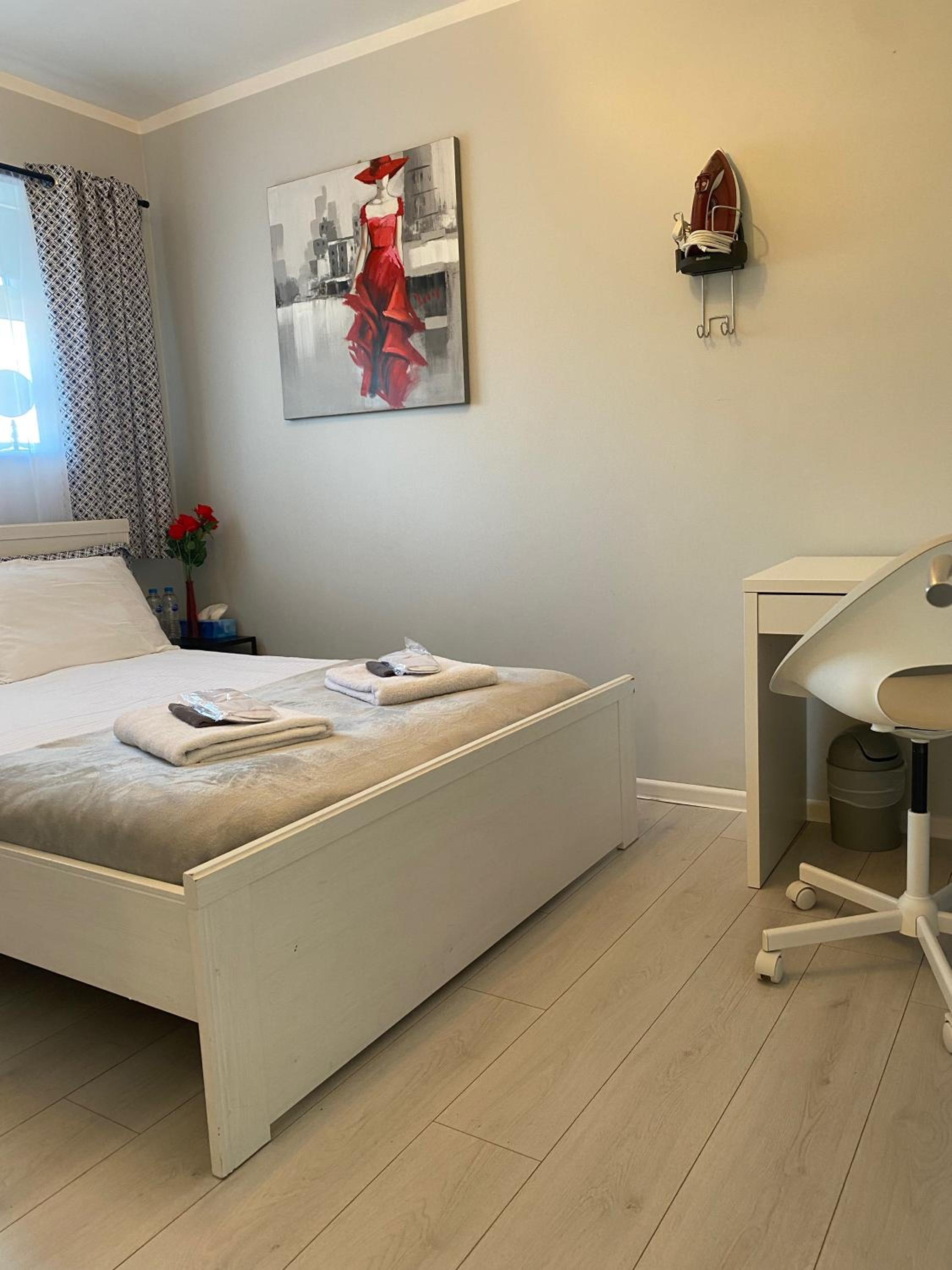 Double Room with Private External Bathroom photo 2