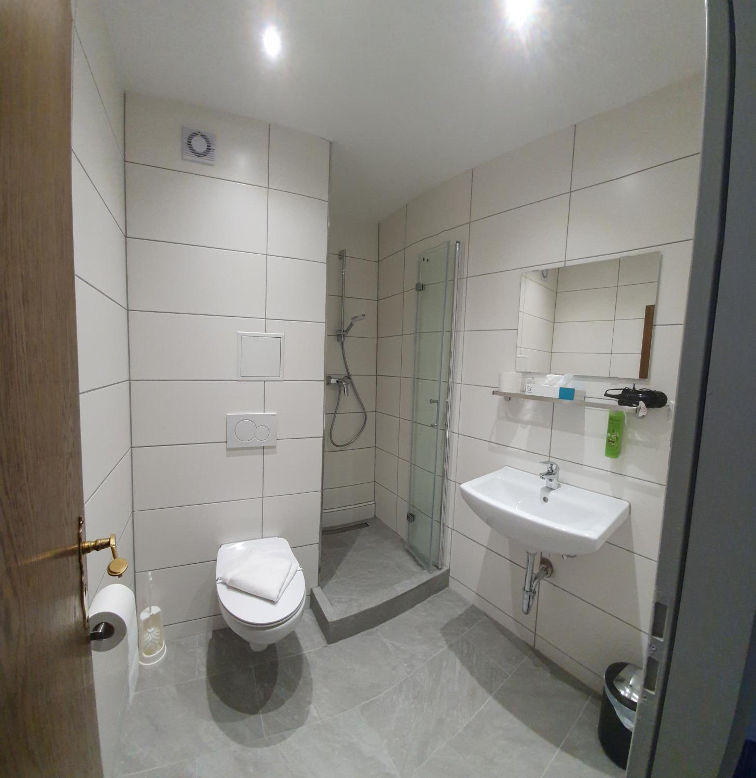 Double Room - Photo 29