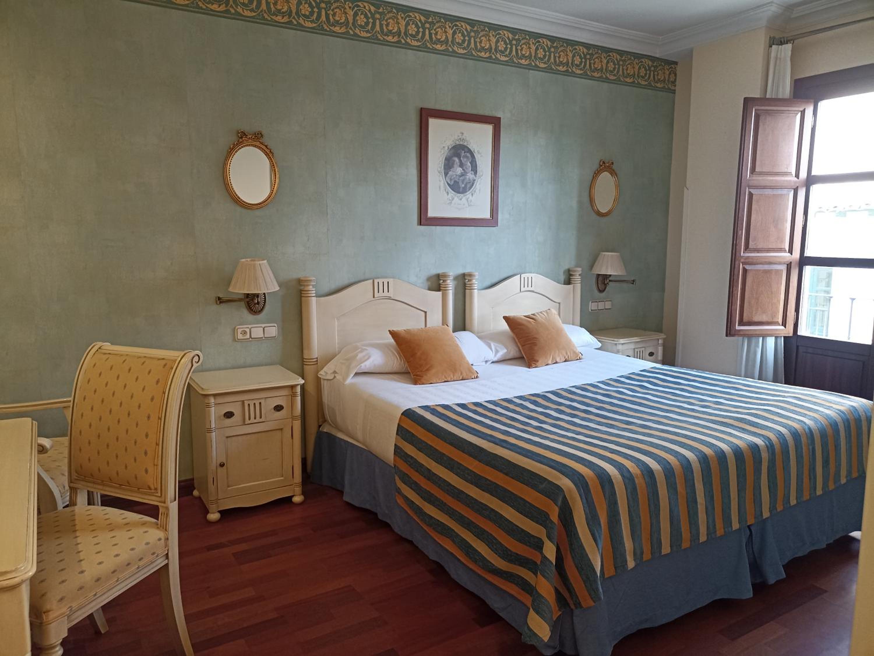 Double Room with Matrimonial Bed - Photo 1