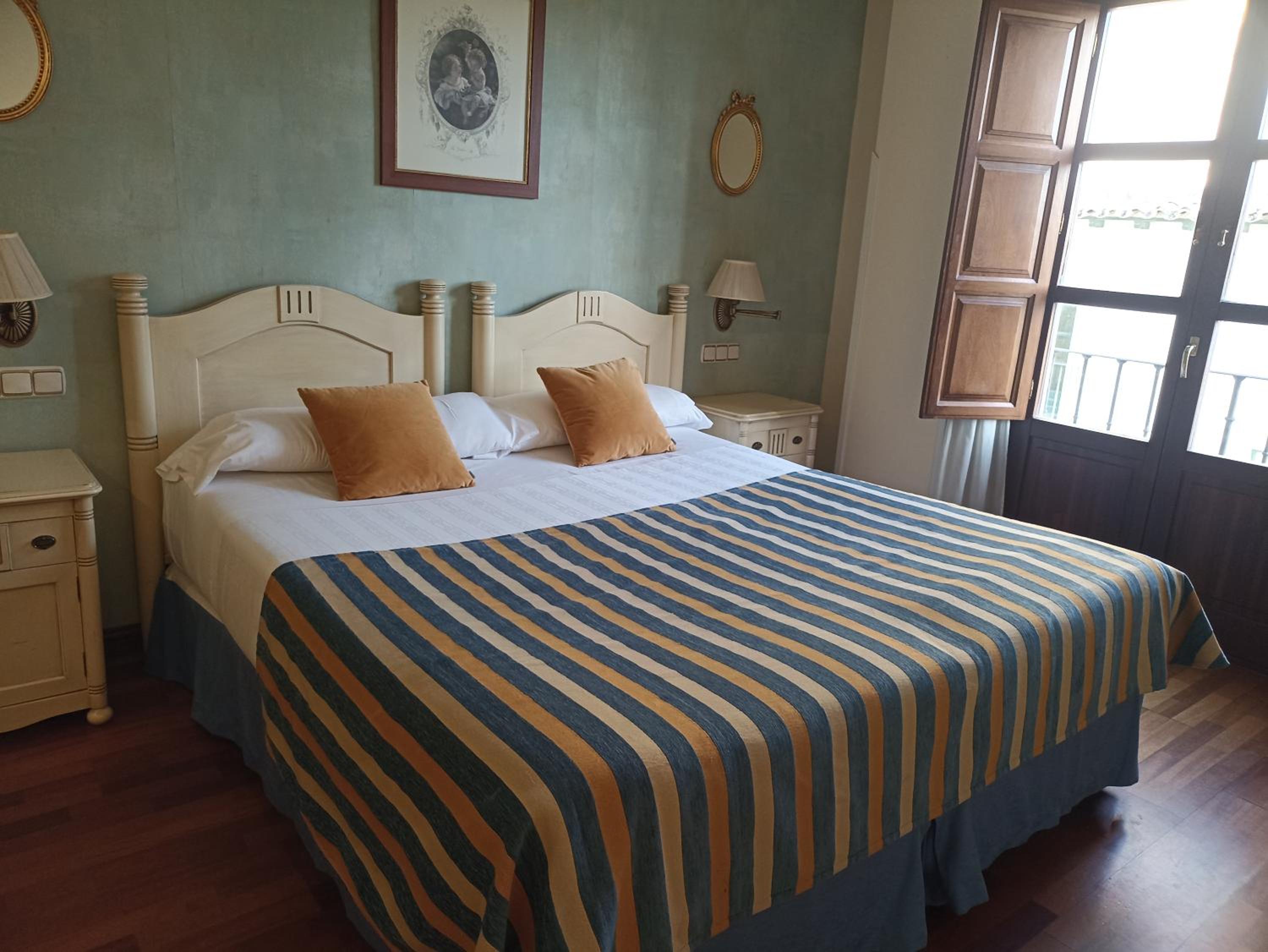 Double Room with Matrimonial Bed - Photo 3