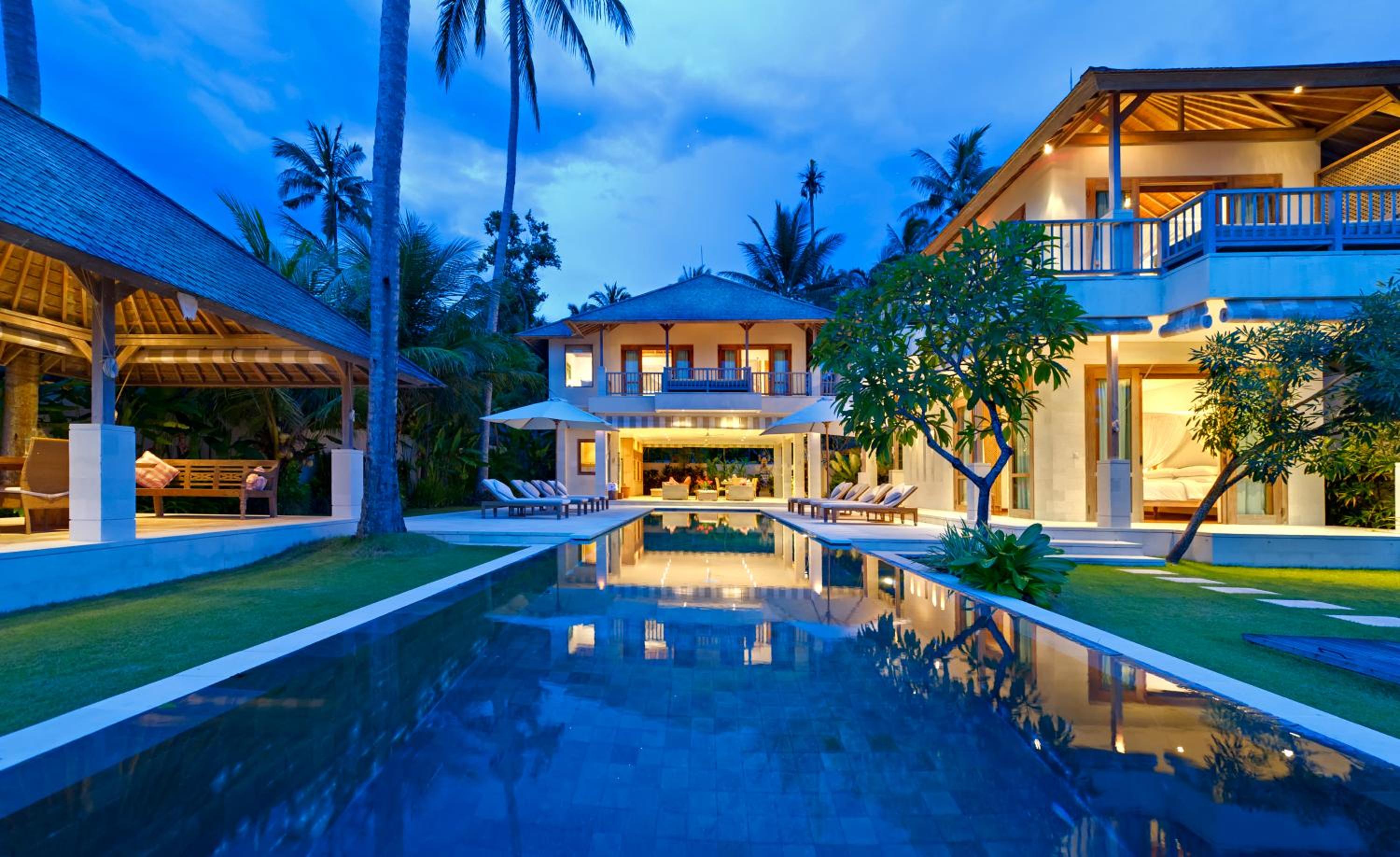Villa - Beach Front photo 2