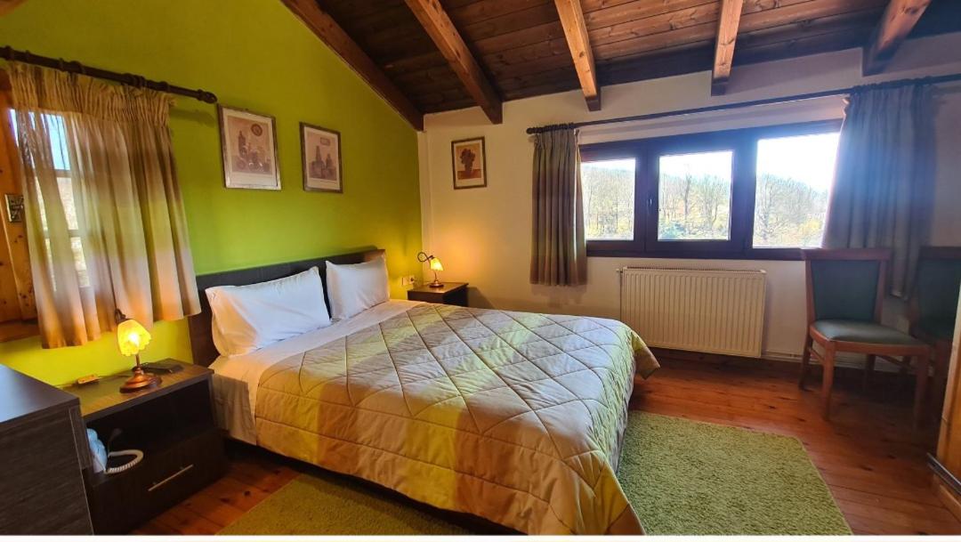 Double Or Twin Room With Lake View photo 3