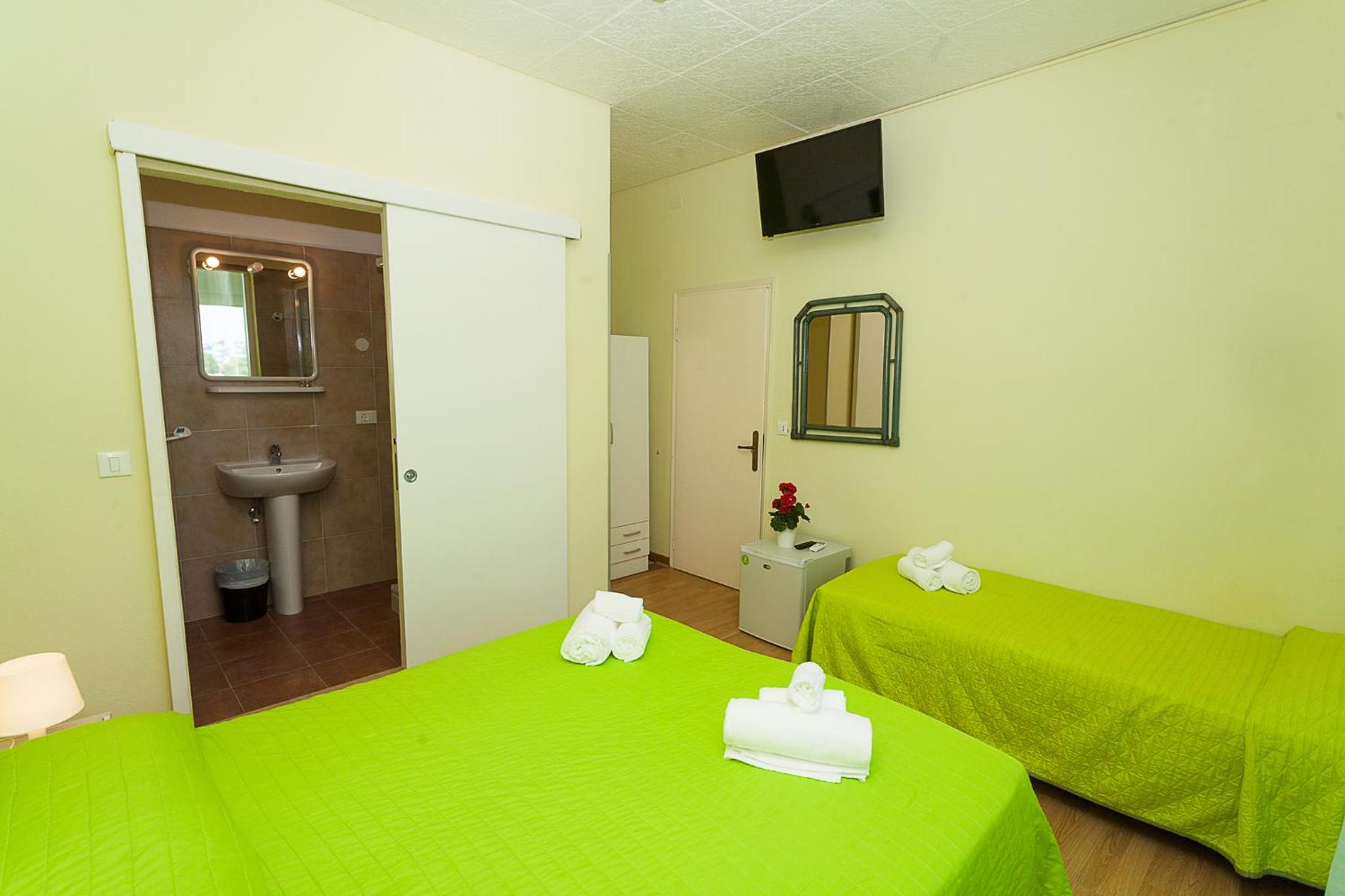 Triple Room photo 2