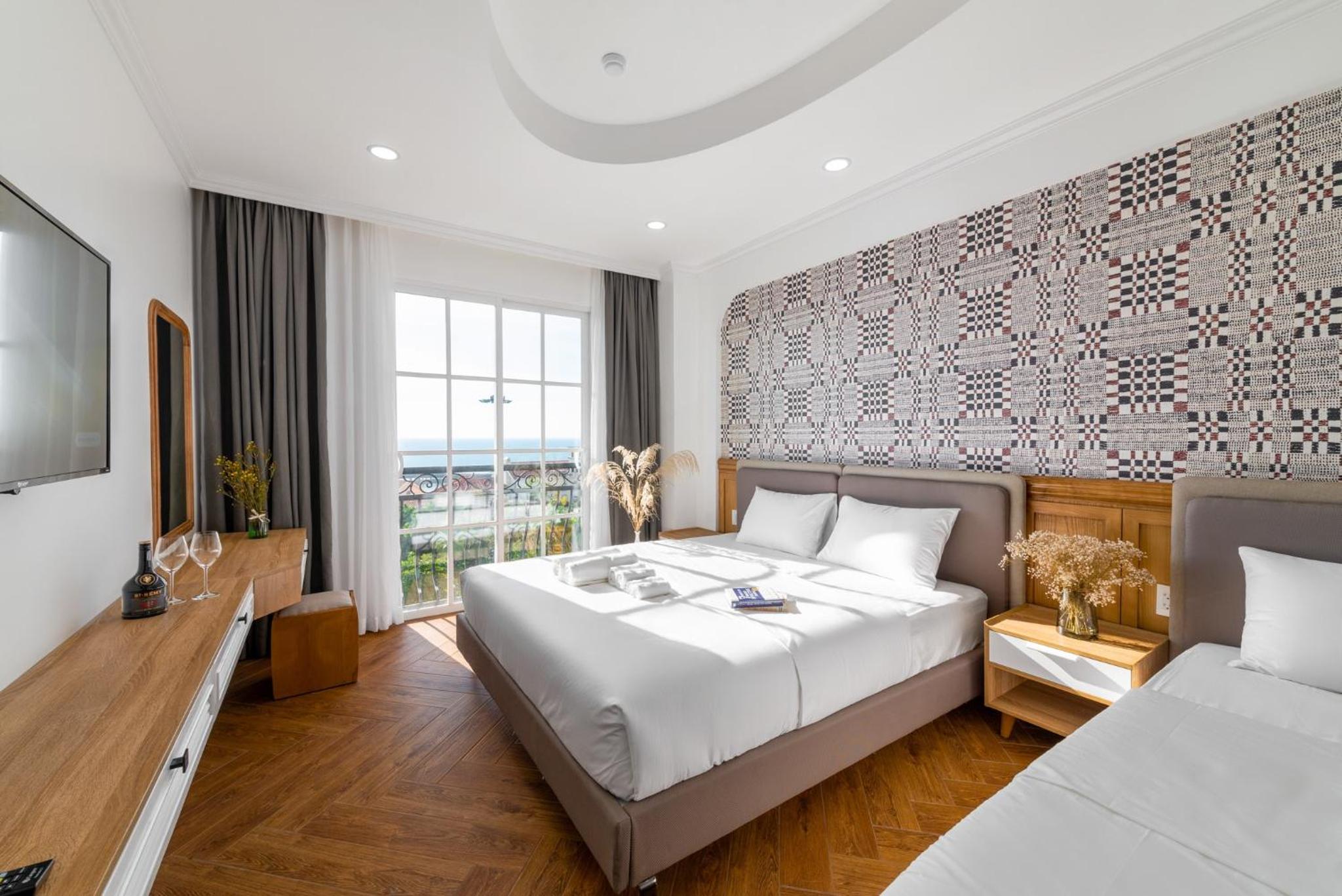 Family Room with Sea View
