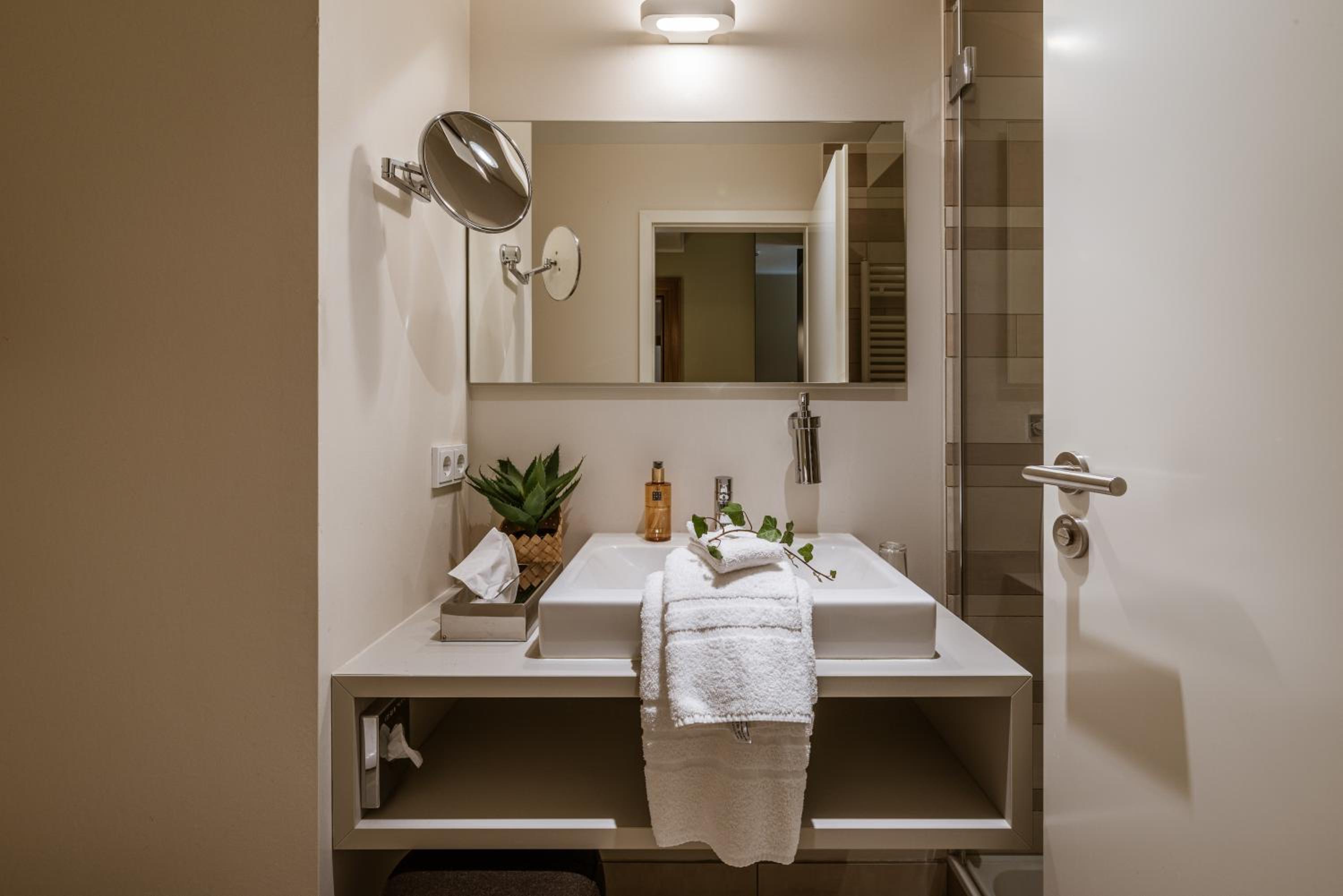 Single Room photo 2