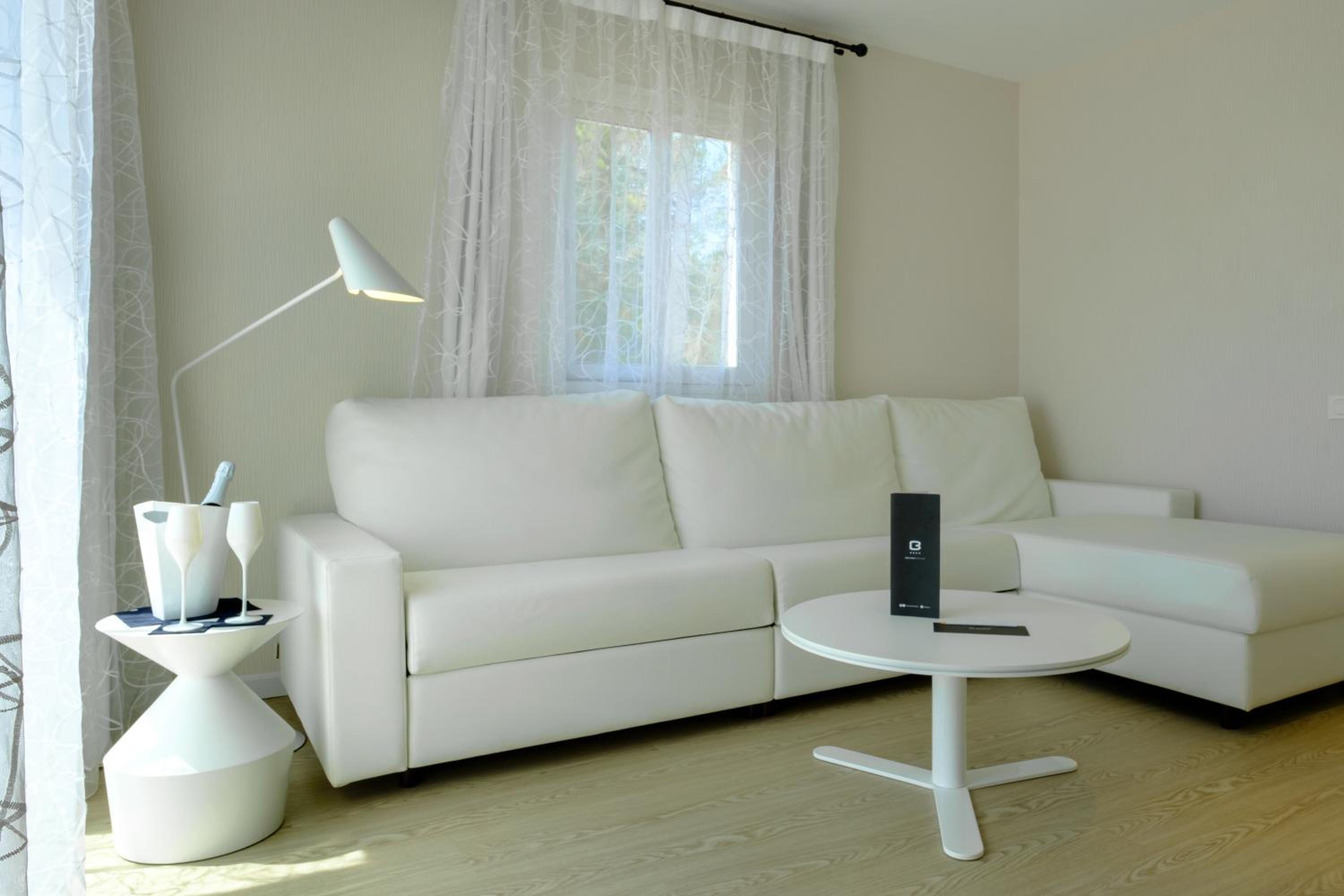 Suite Jardín con Bañera de Hidromasaje